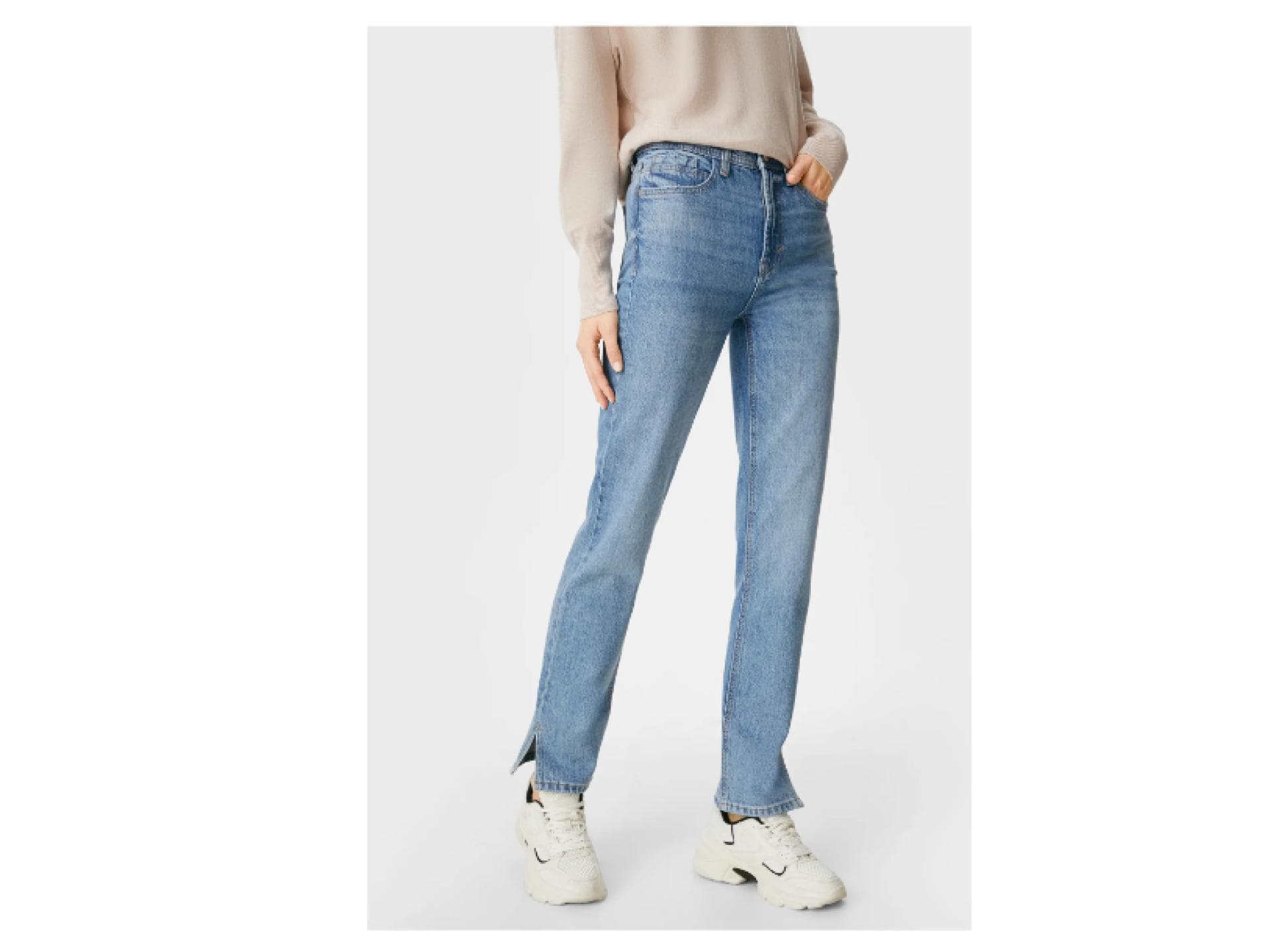 Jeans mit Schlitz