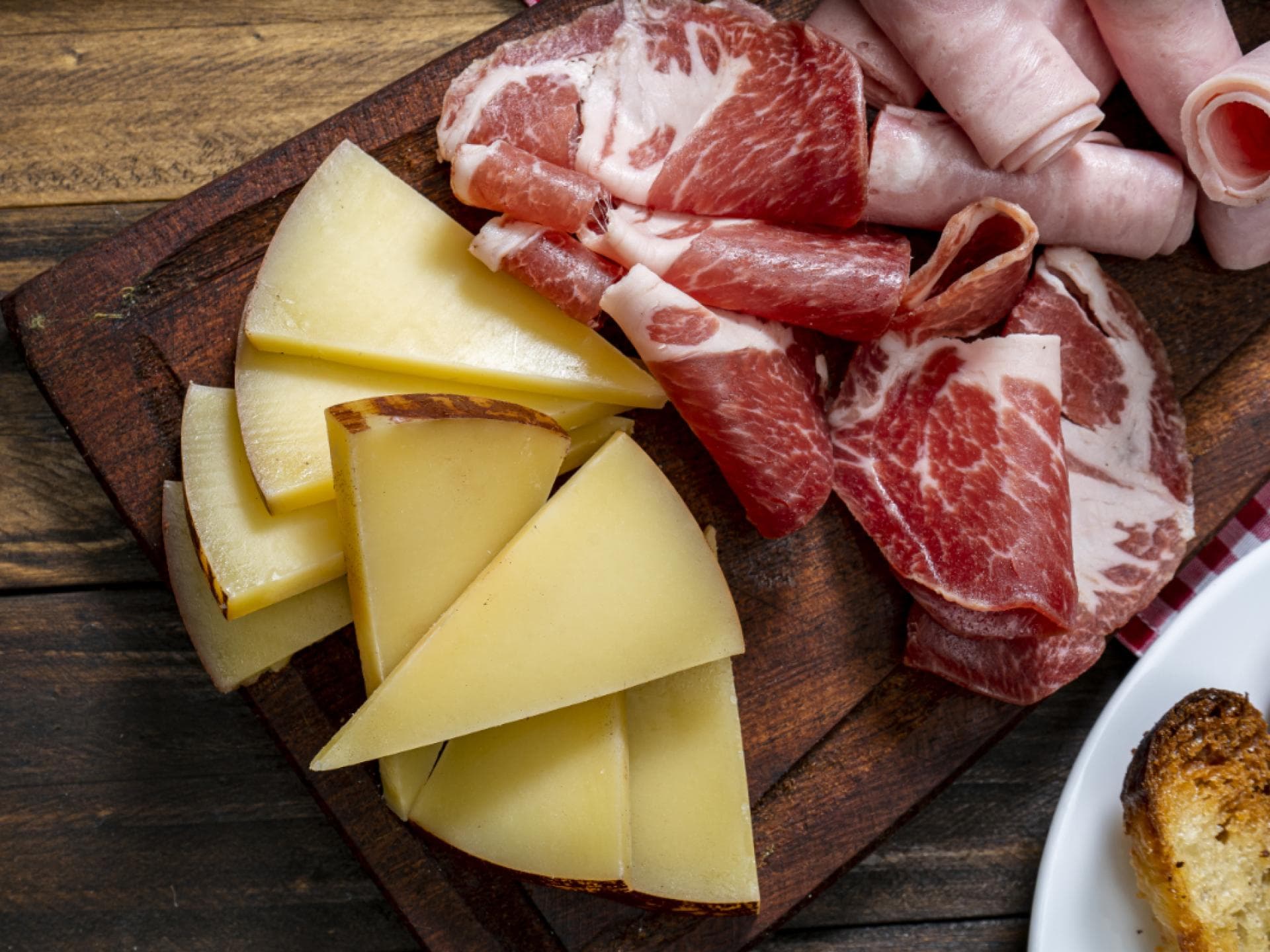 Wurst und Käse Ernährung