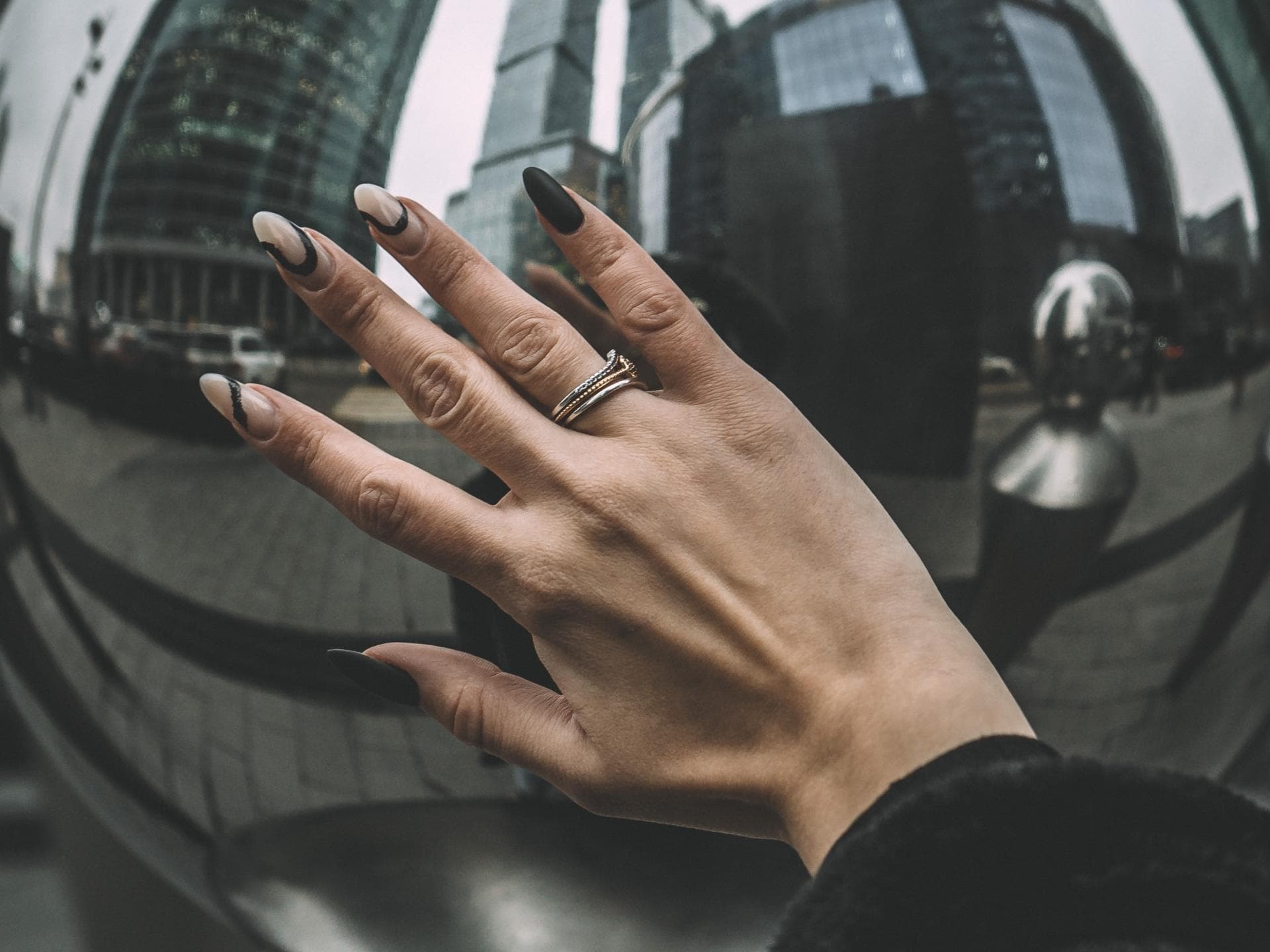 Nageltrend Blackout Nails