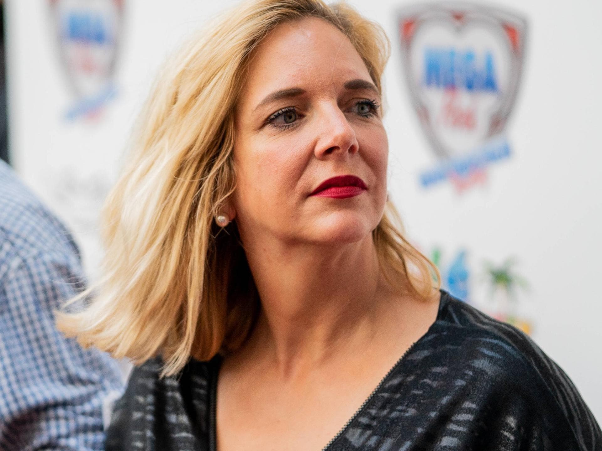 danni büchner trauriger blick