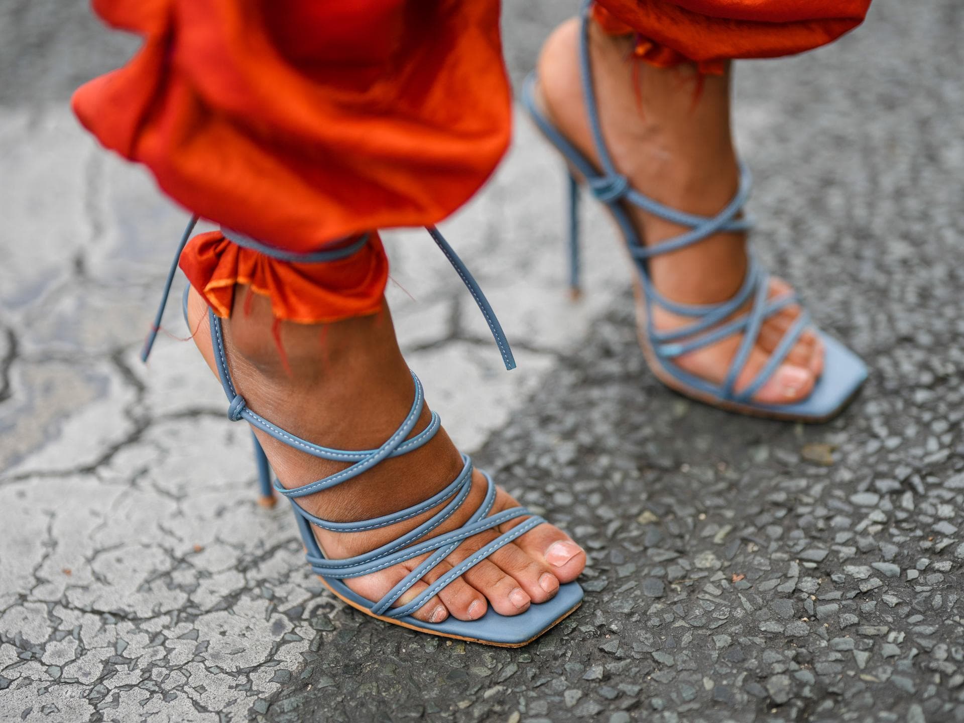 Blaue Sandalen mit Absatz