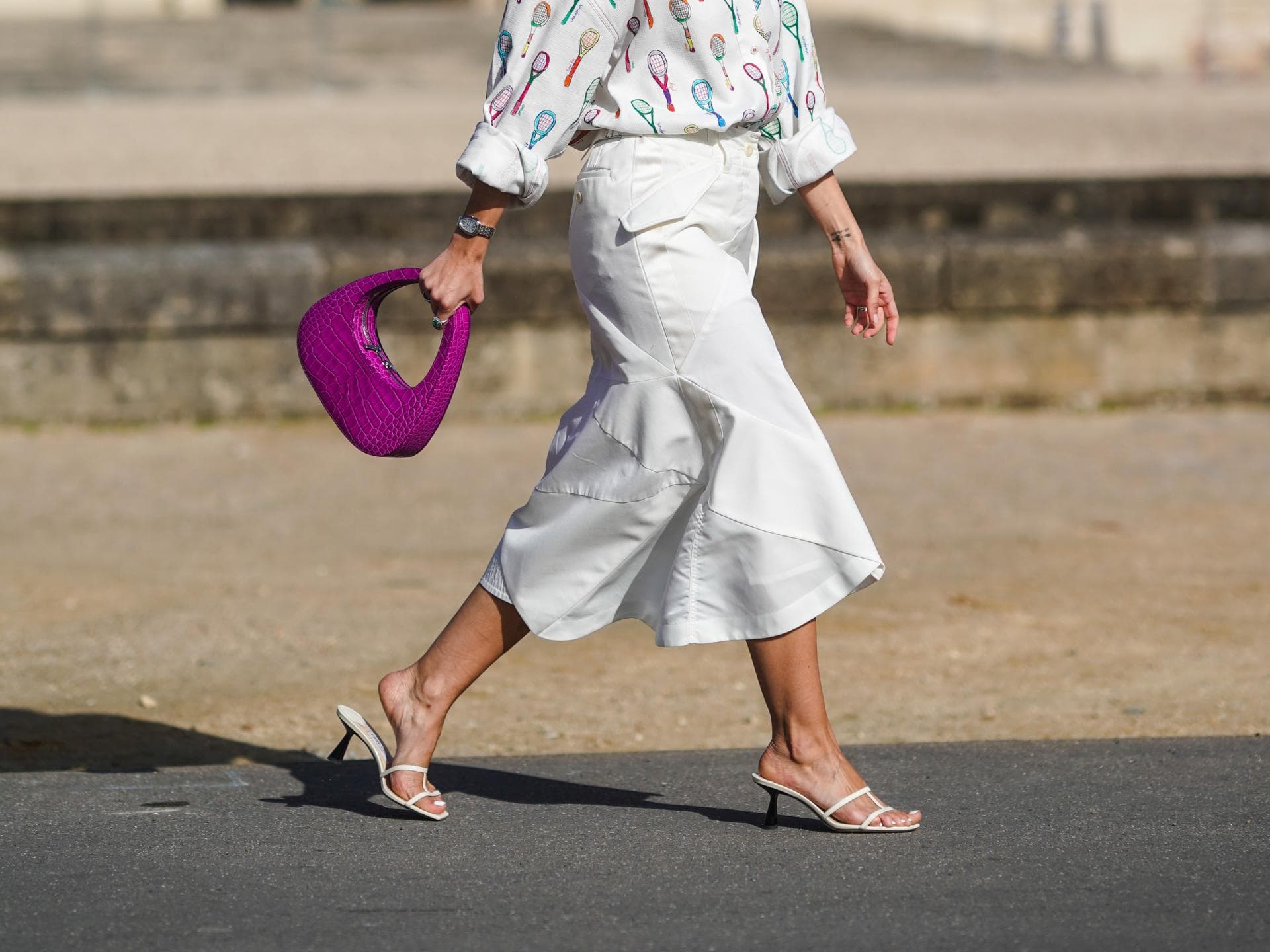 Frau trägt Low heels