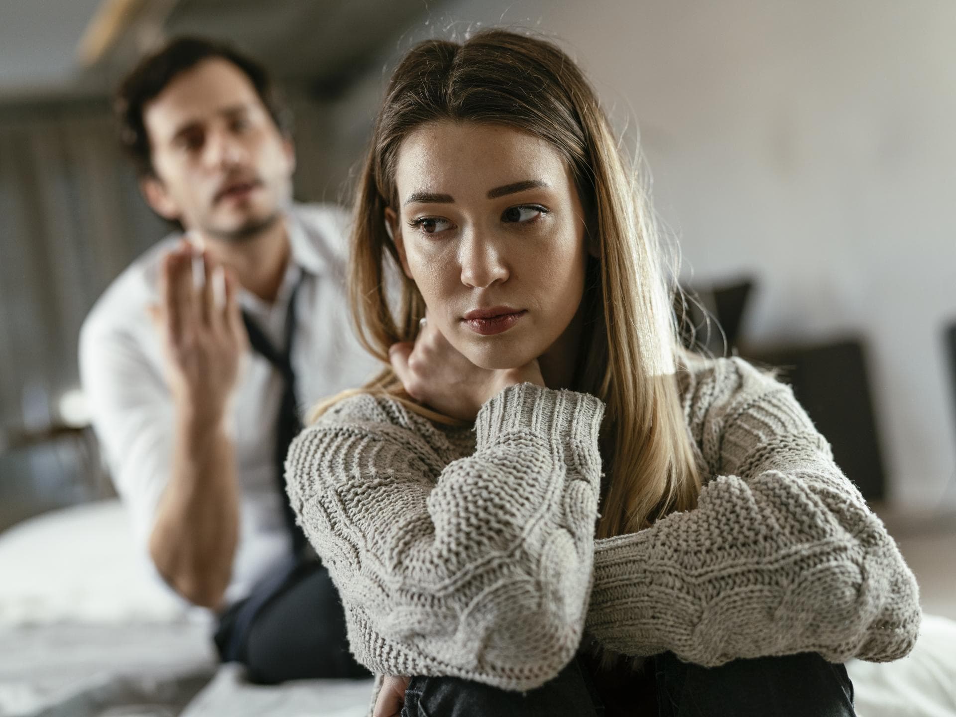 Frau und Mann streiten