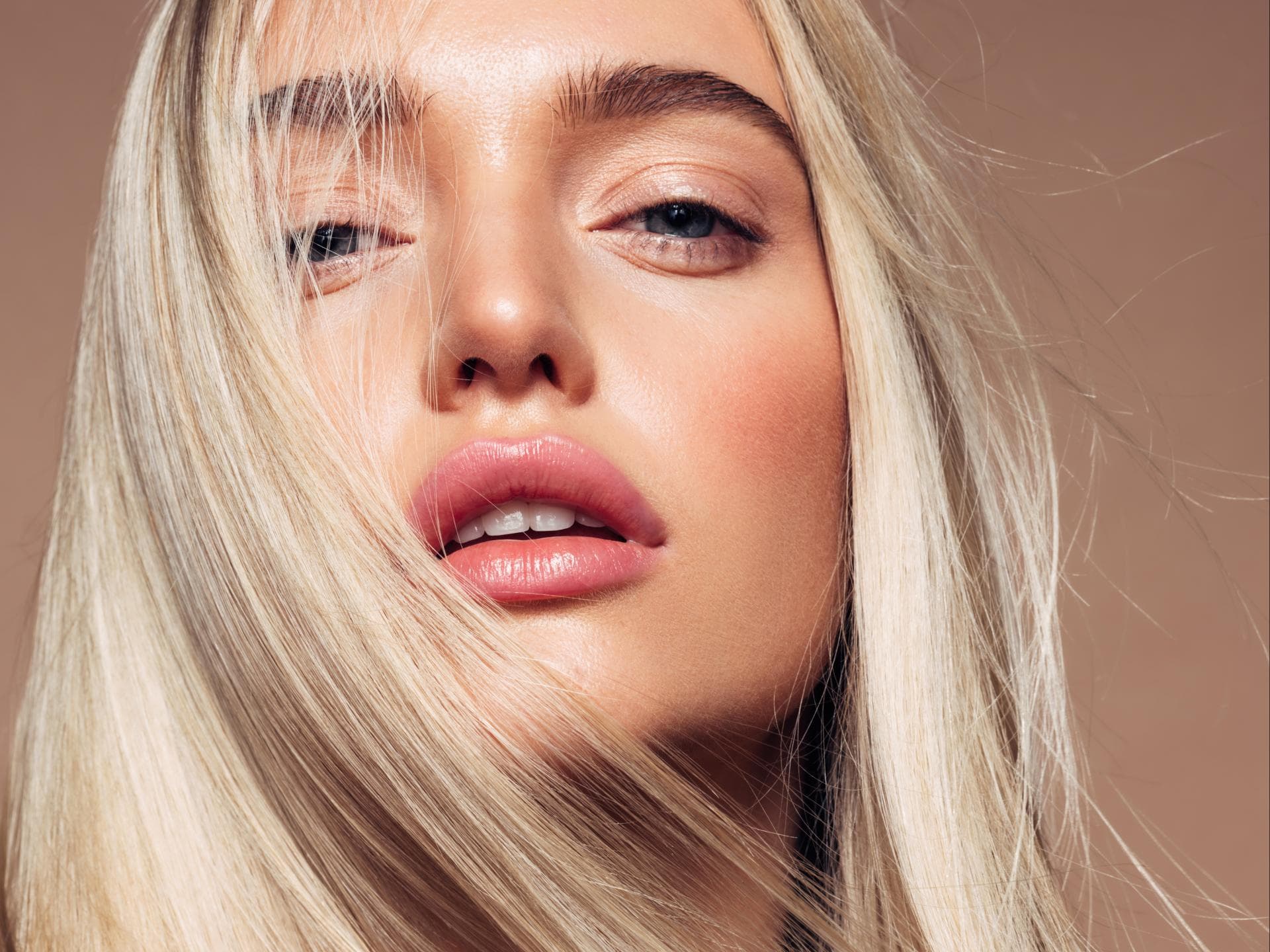 Glänzende blonde Haare