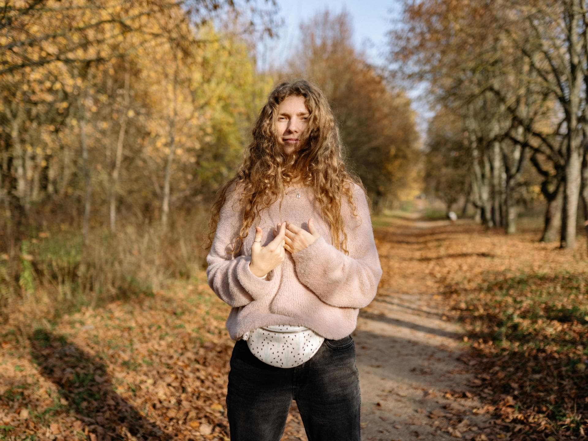 Frau im Wald