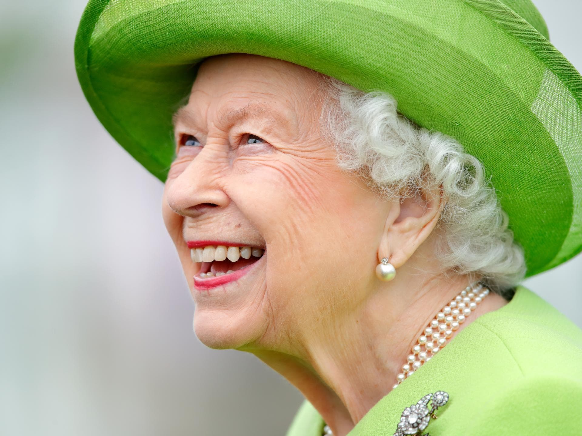 Queen Elizabeth lächelt