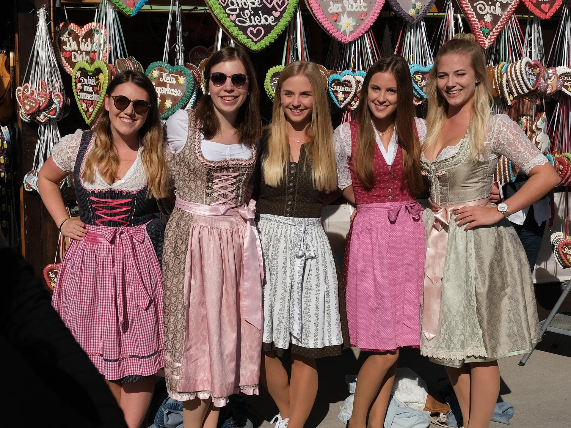 Frauen auf der Wiesn
