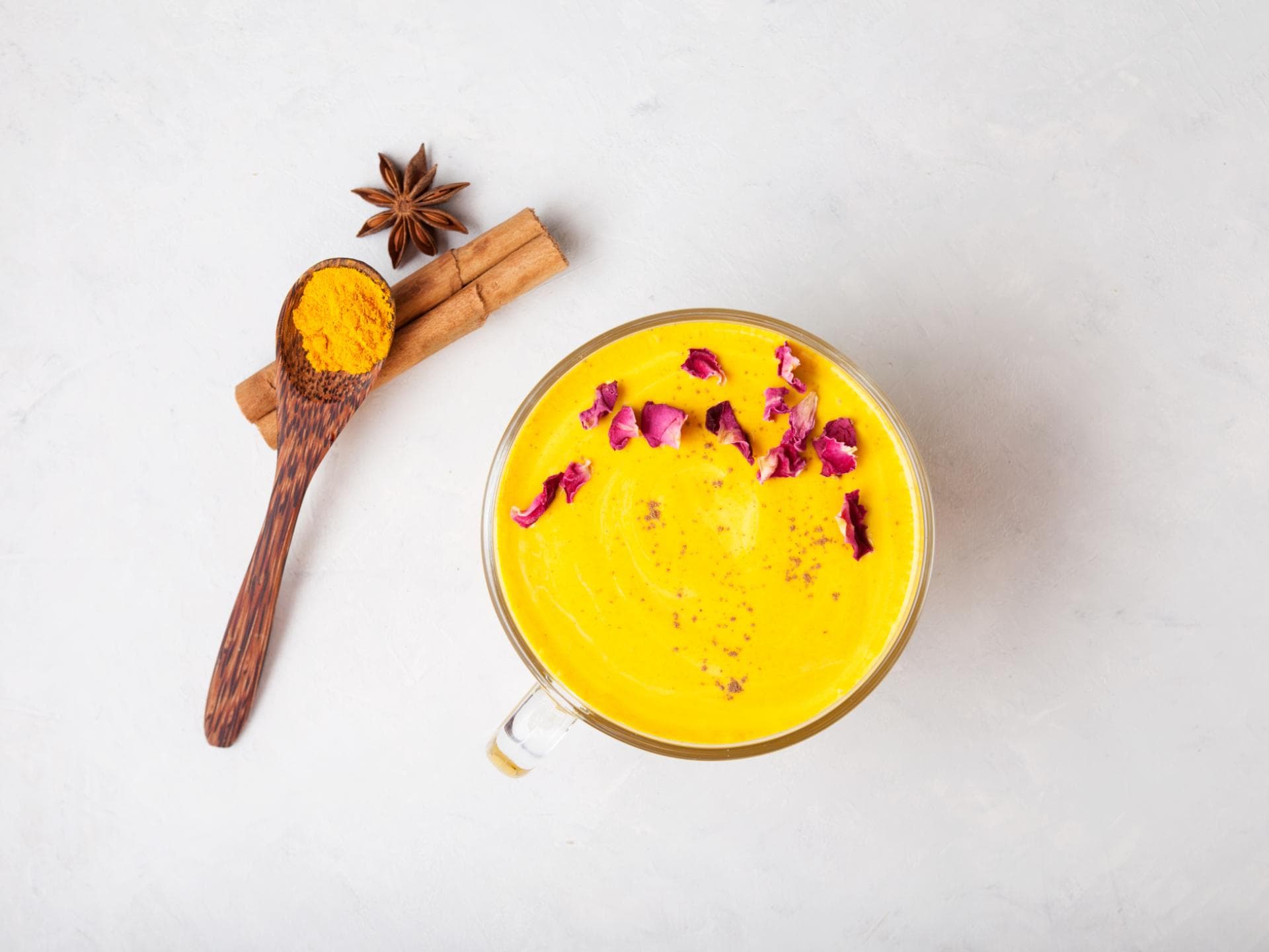 Goldene Milch