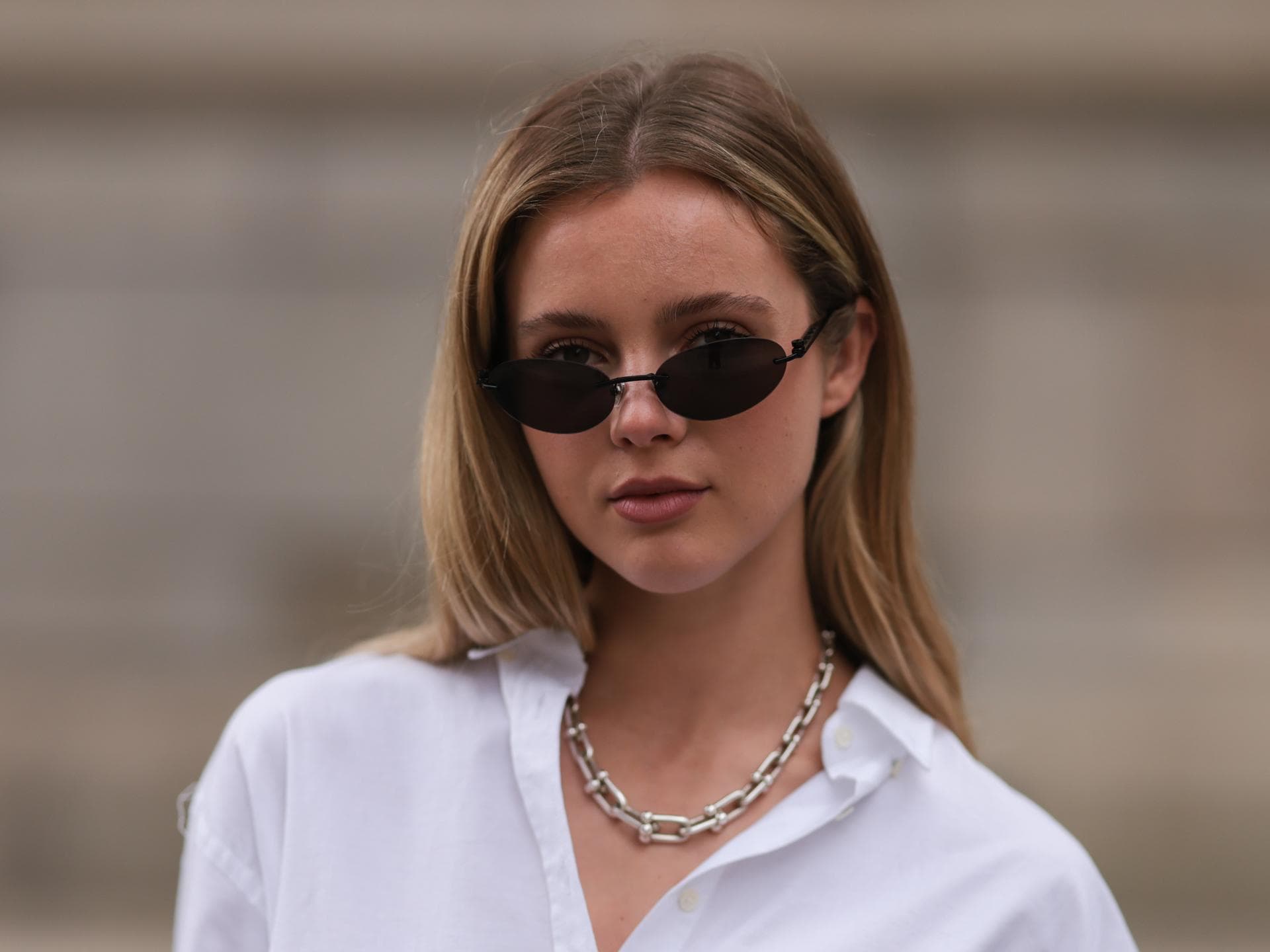 Isabelle Hartmann Mittelscheitel blond