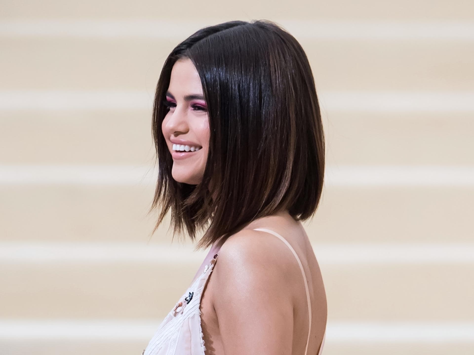 Selena Gomez Long Bob