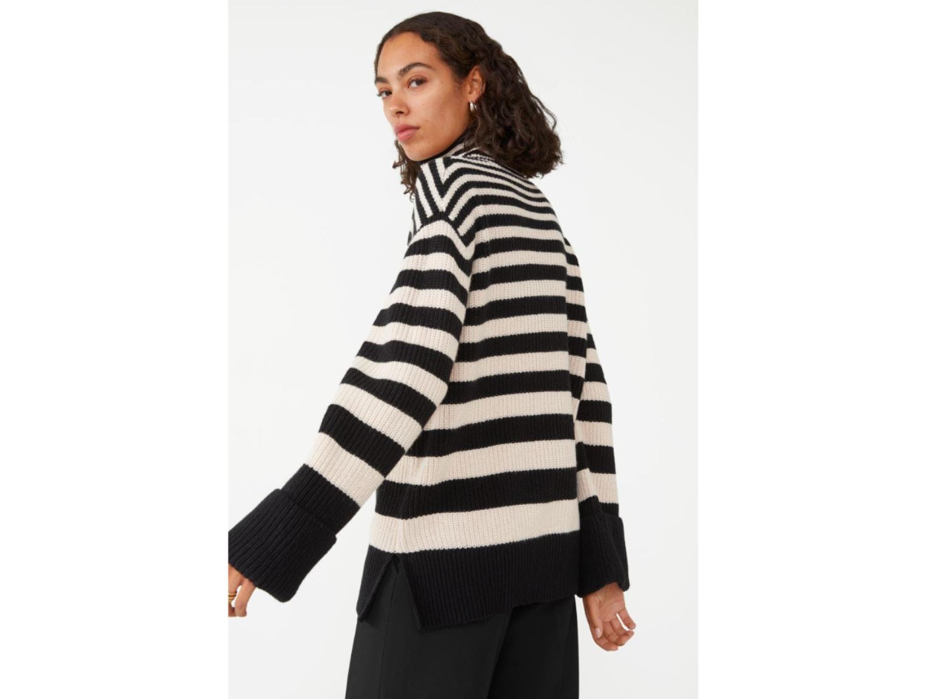 Gestreifter Rippstrickpullover aus einem Wolle-Baumwolle-Mix