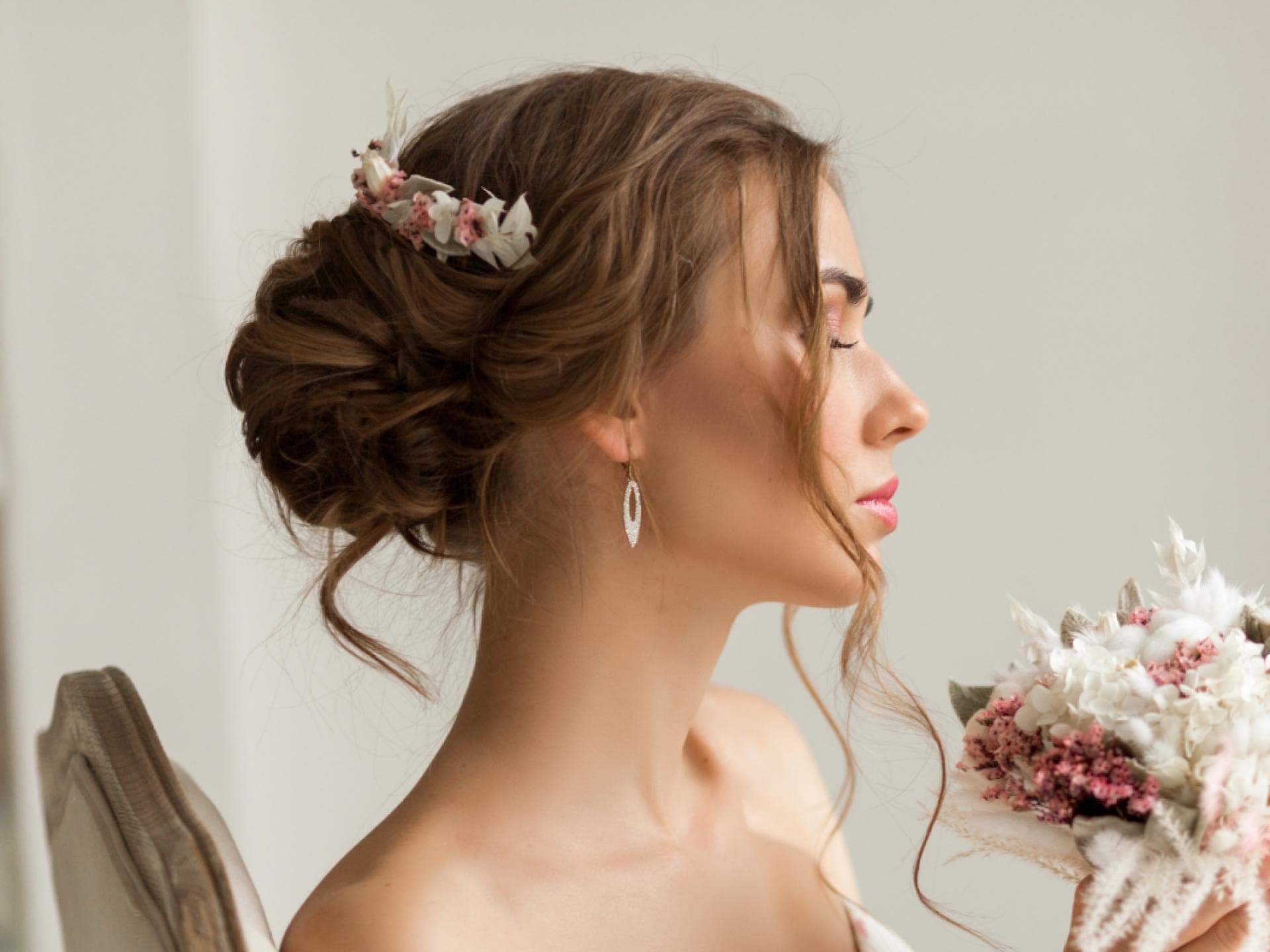 Mit dem "Fake French Twist" heben wir unsere Haare aufs nächste Level Brautfrisuren für die Hochzeit