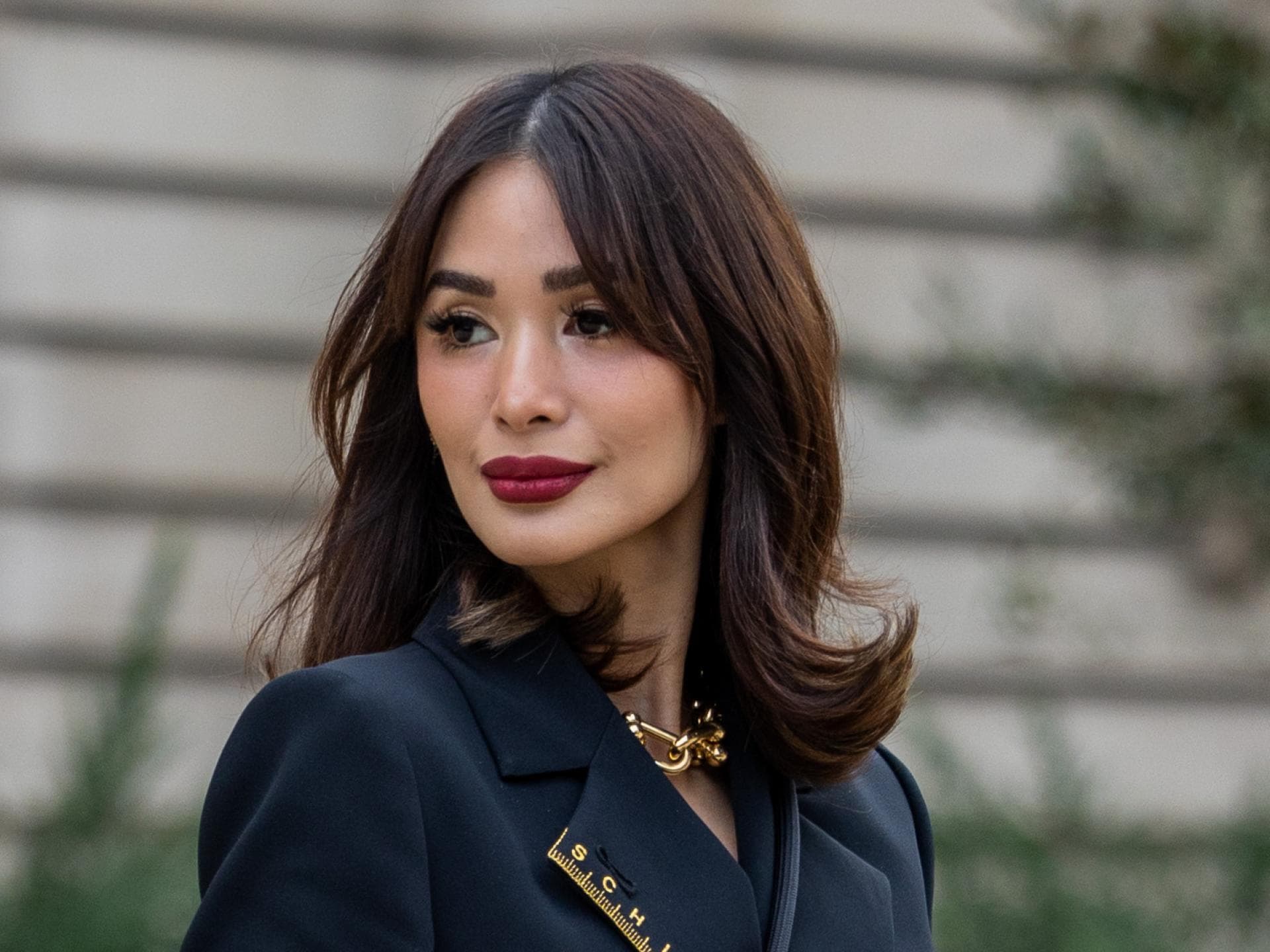 Heart Evangelista mit voluminösen Haaren