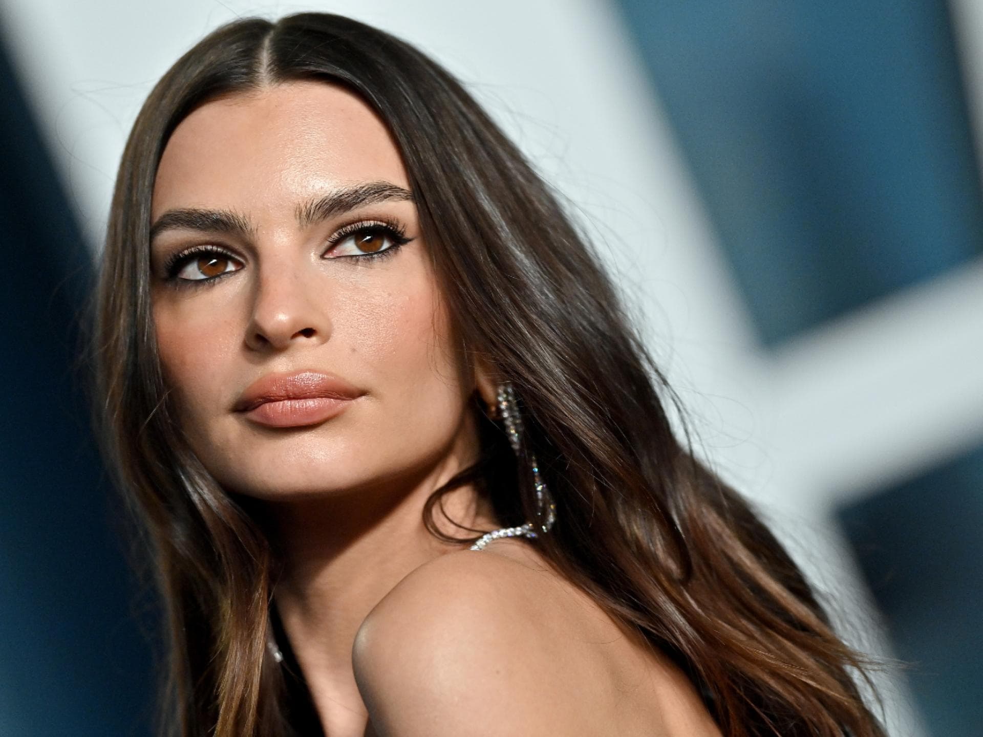 Emrata Haare