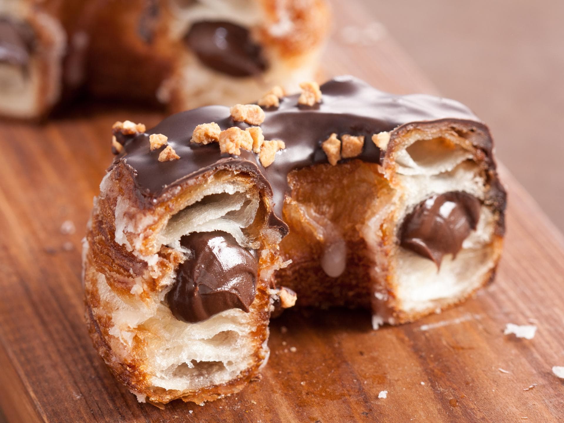 Cronut mit Schokolade