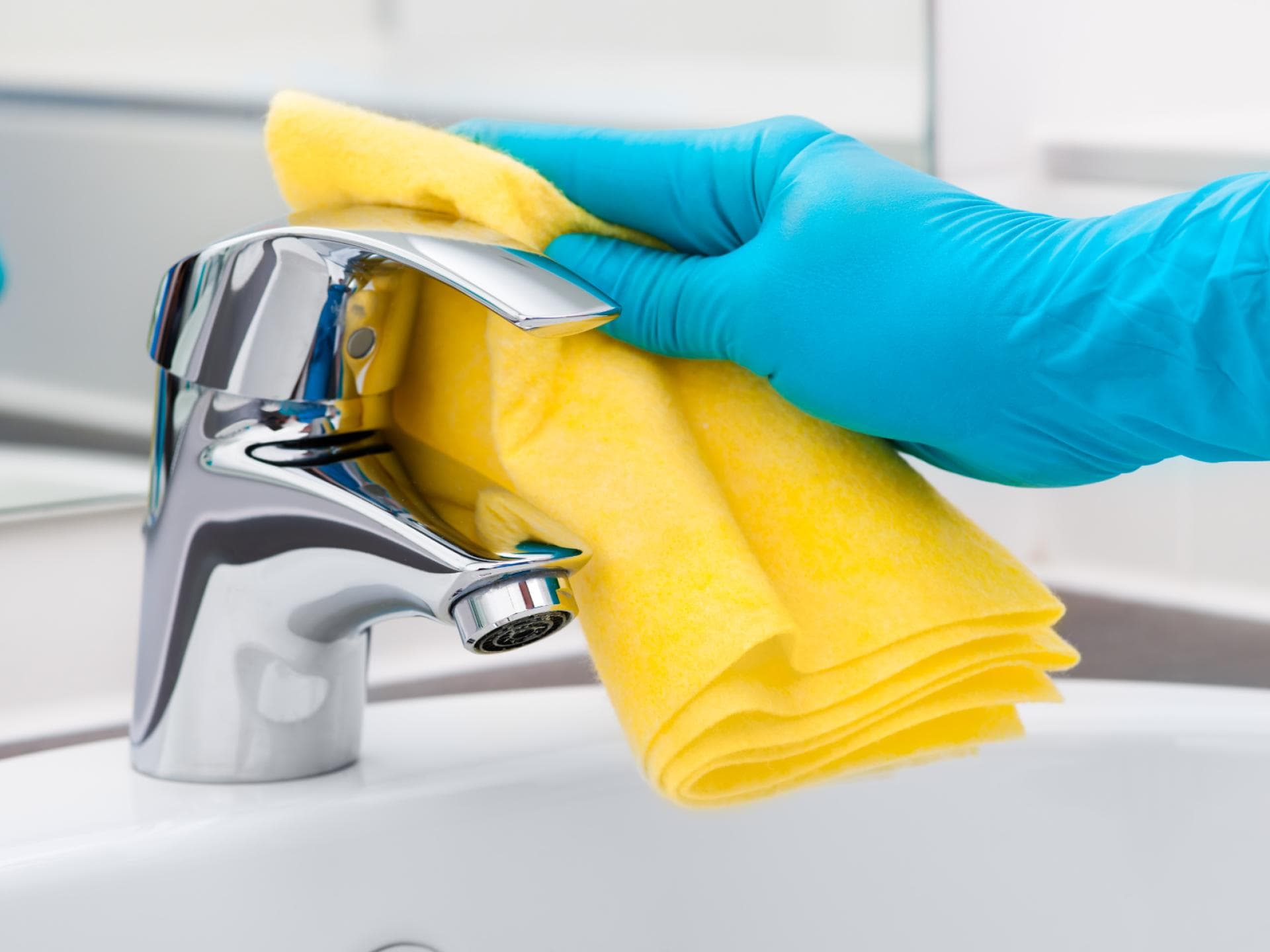 Badezimmer putzen