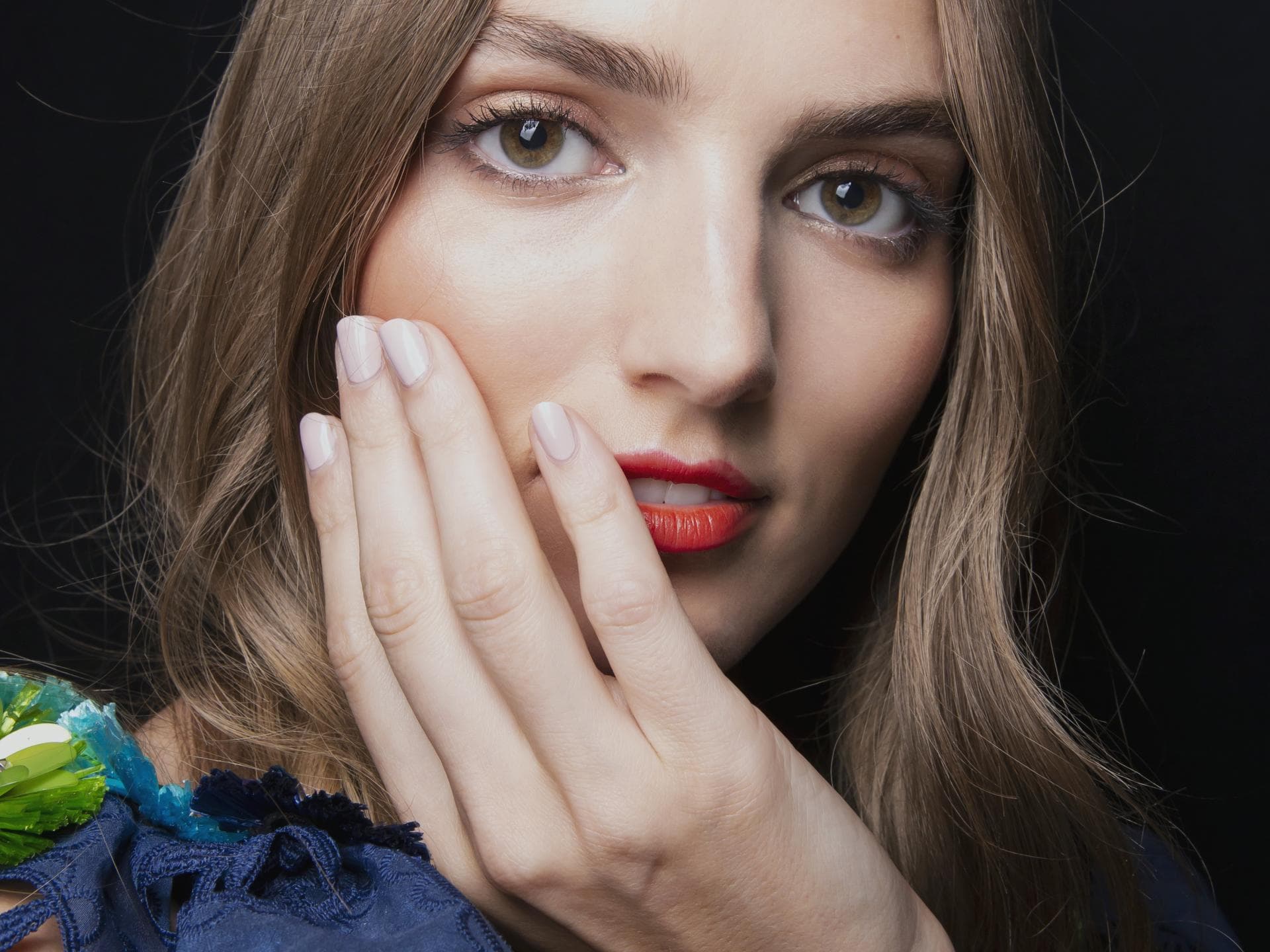 Milky Manicure Fingernägel