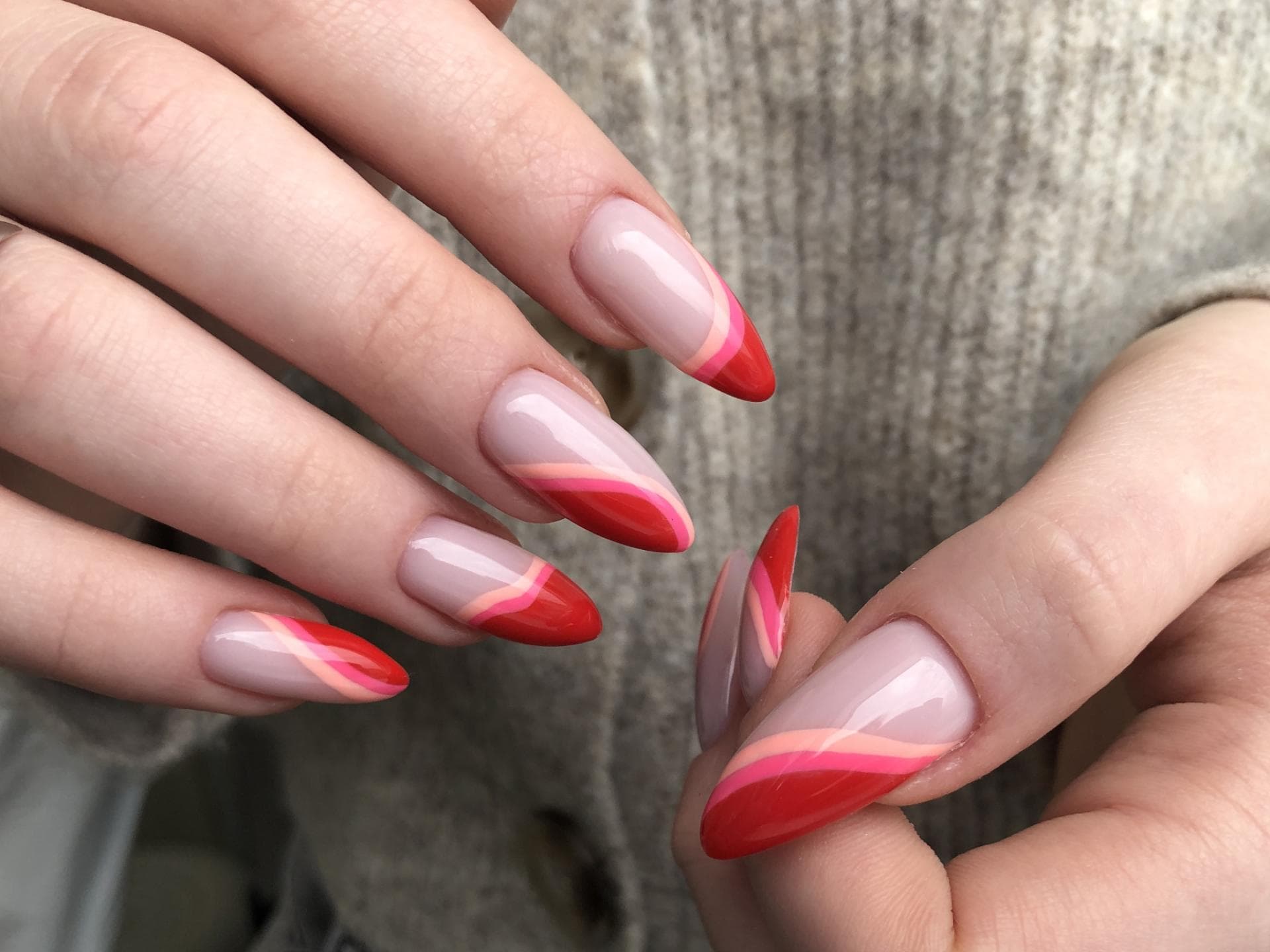 Retro Swirl Nails