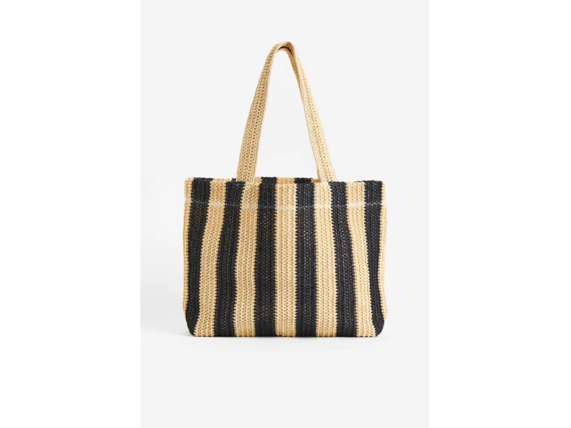 Schwarz-Beiger Shopper aus geflochtenem Stroh von H&M