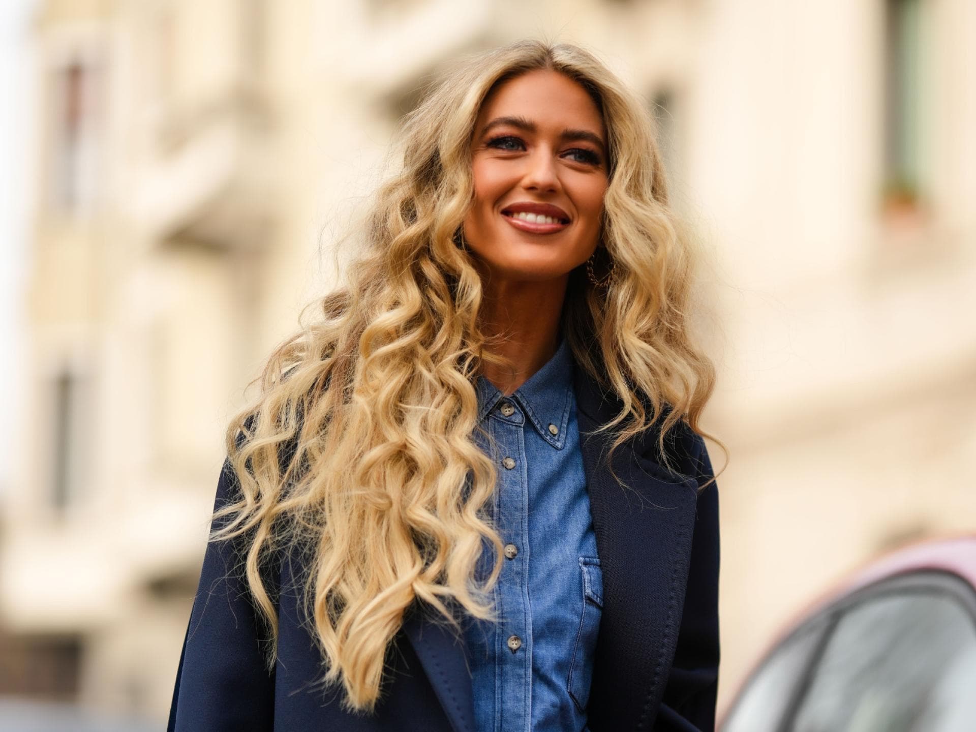 Monochrome Blonde Trend