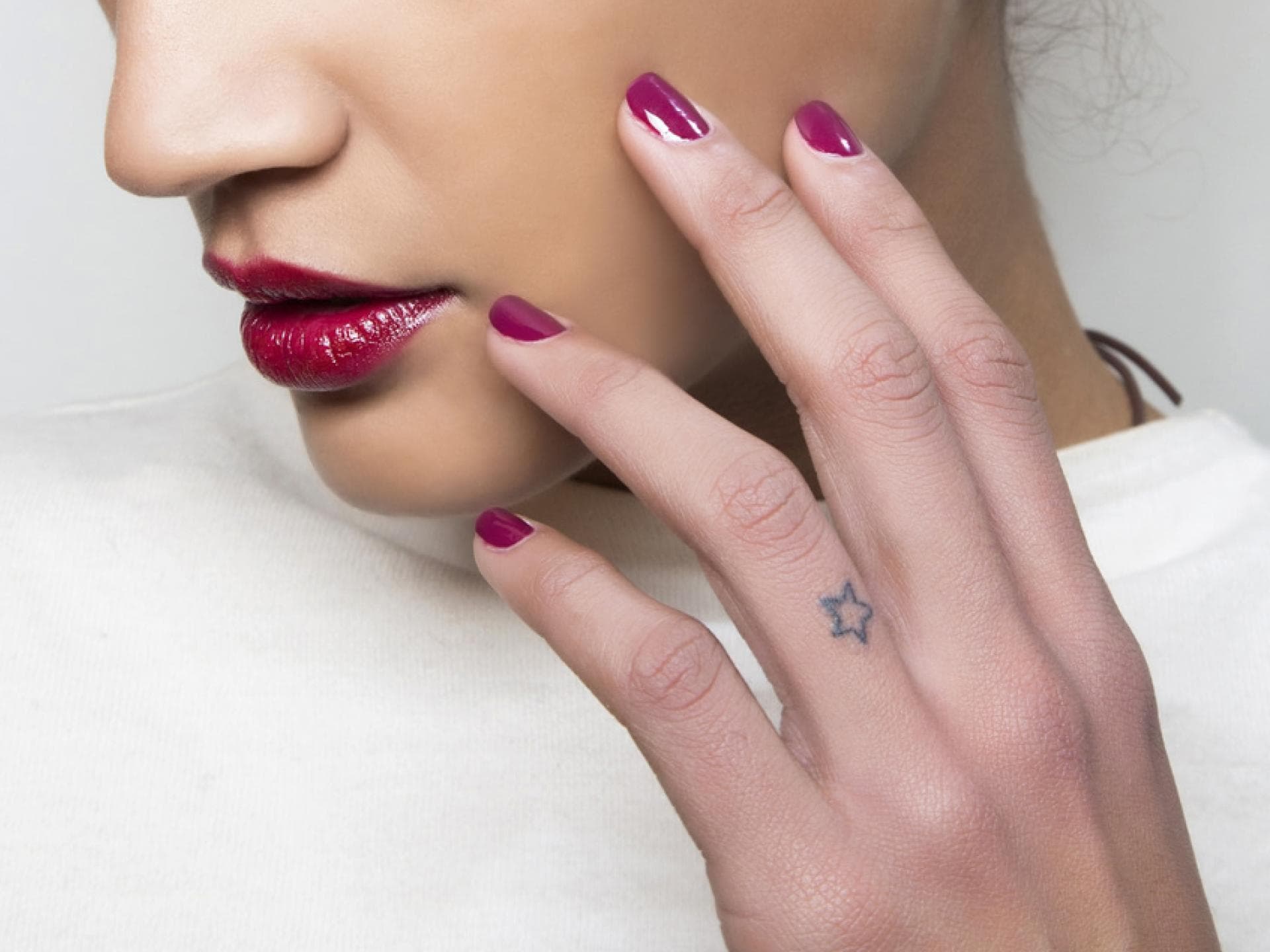 Metallic Pink Nails