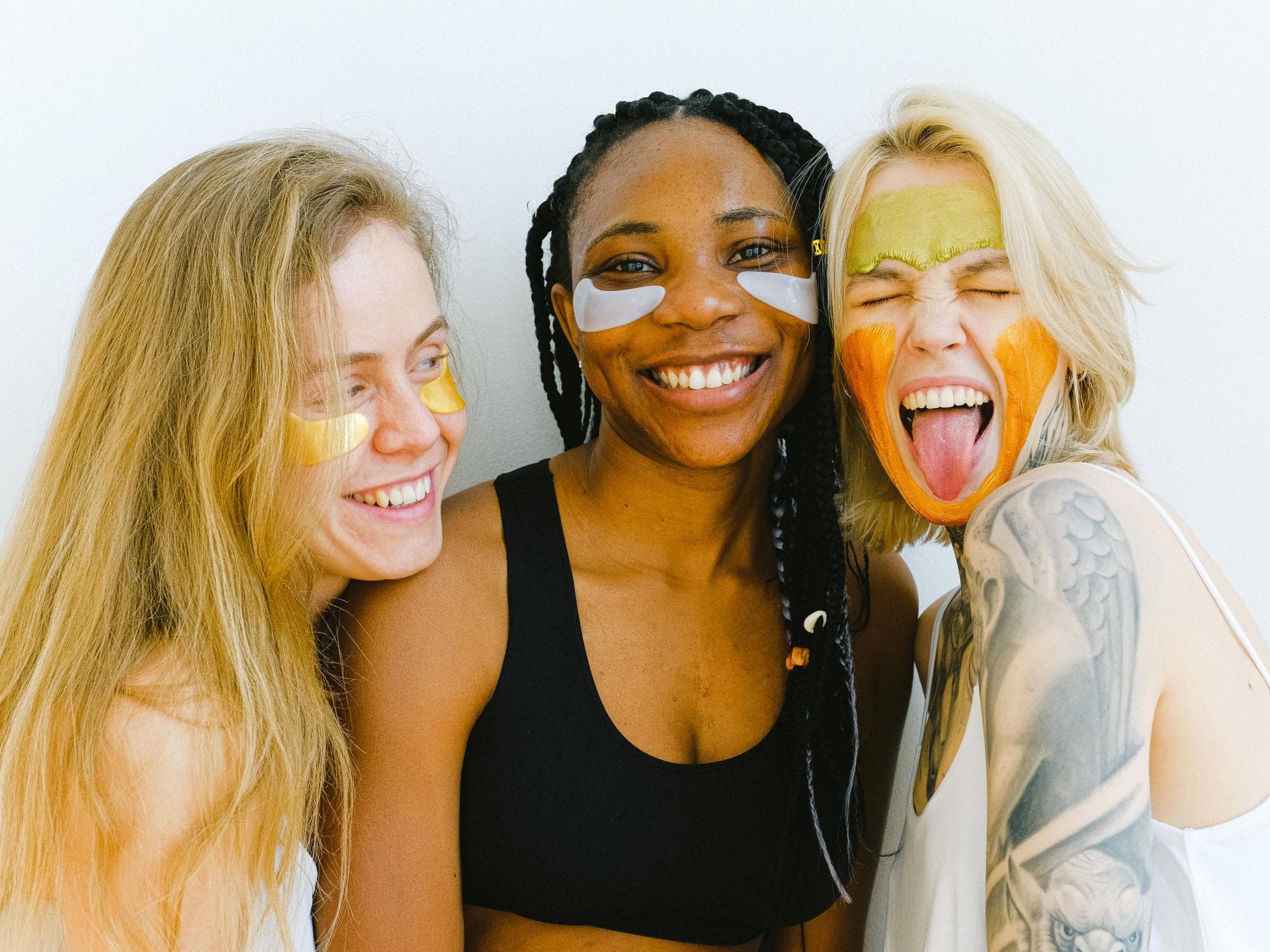 Frauen lachen