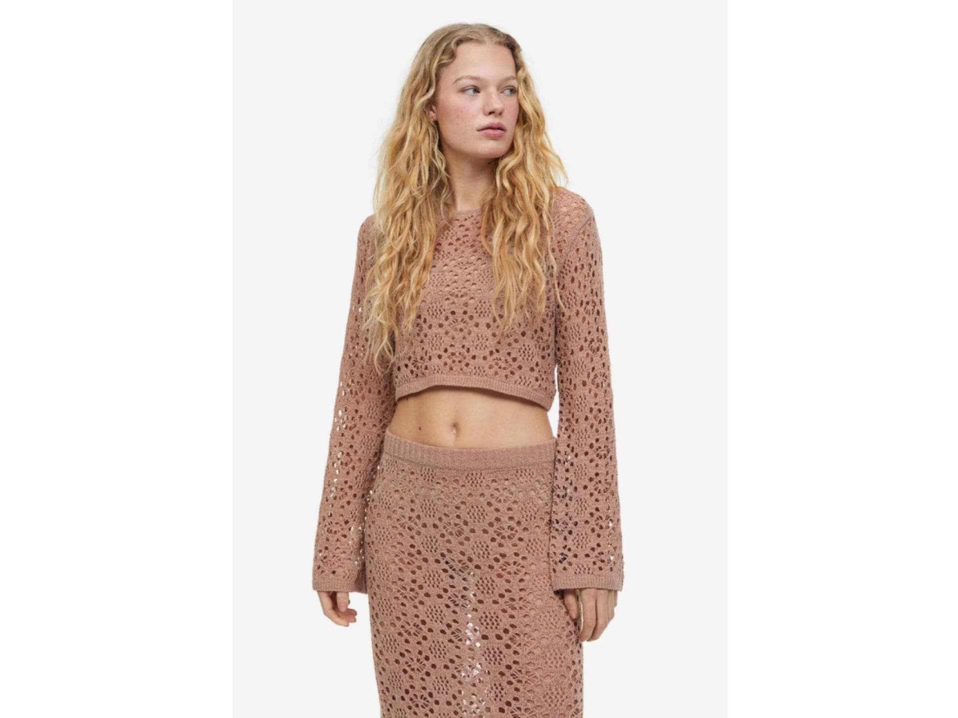 Kurzer Pullover aus weichem Ajourstrick