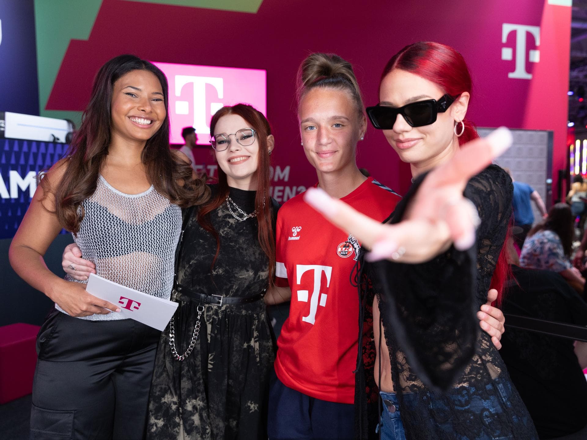 Gamescon badmomzjay, Andrea Gavrić, Anika „Ryxcales“ Wolter