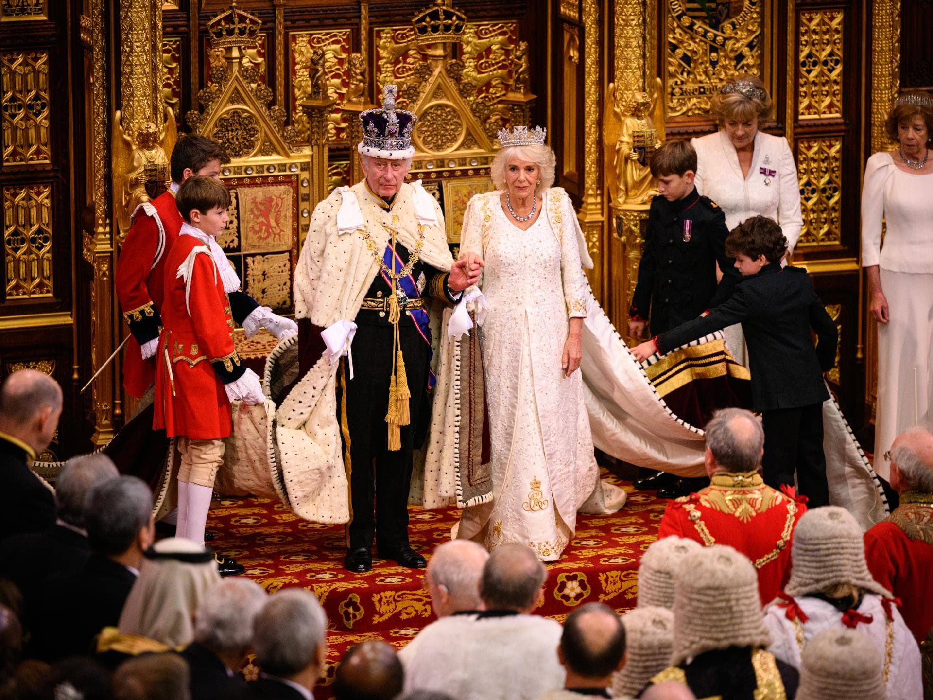 King Charles und Krönung