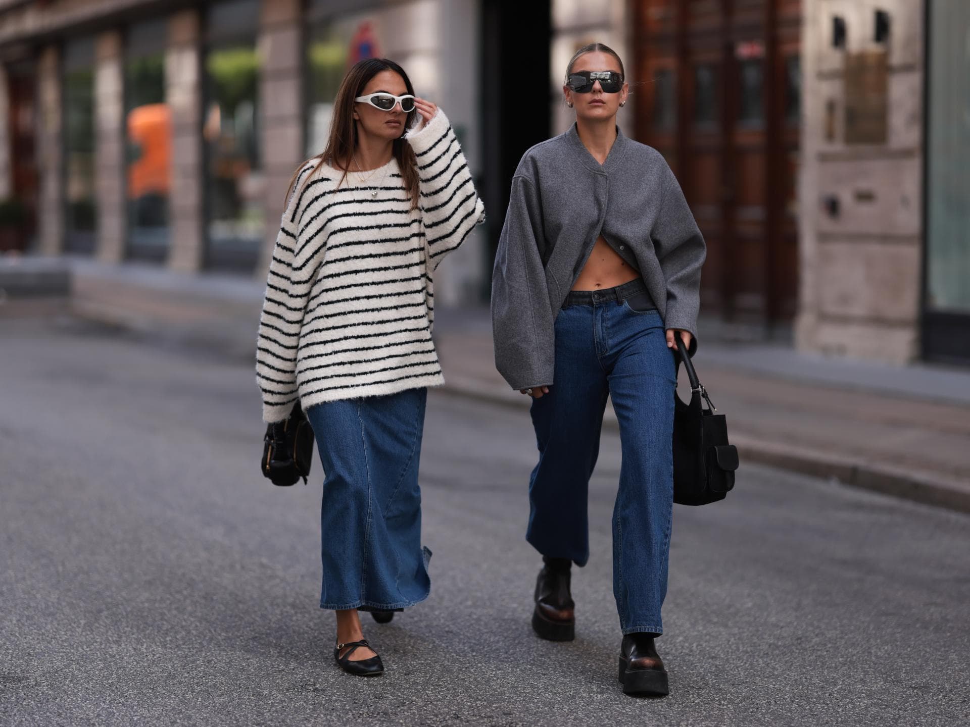 Zwei Frauen mit Pullovern in Kopenhagen