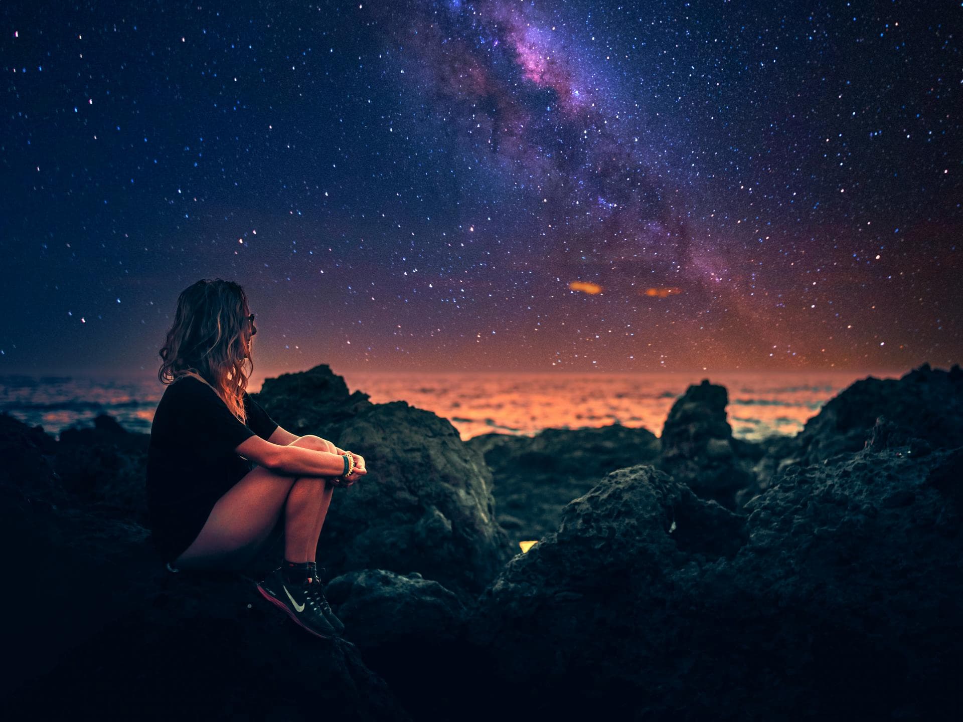 Mond nahe Merkur: Diese Konstellation hilft 3 Sternzeichen hinter die Fassade zu blicken