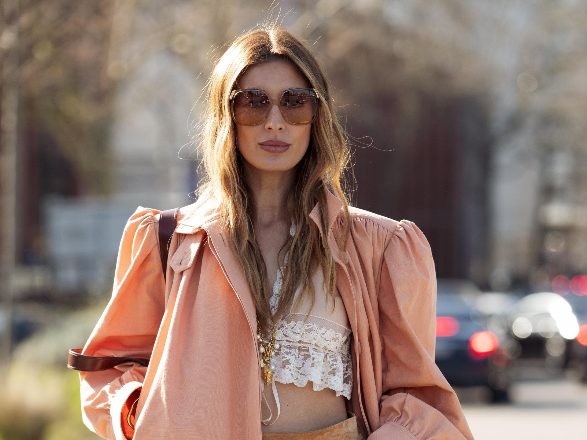 Chloé Hair Frau mit Beach Waves