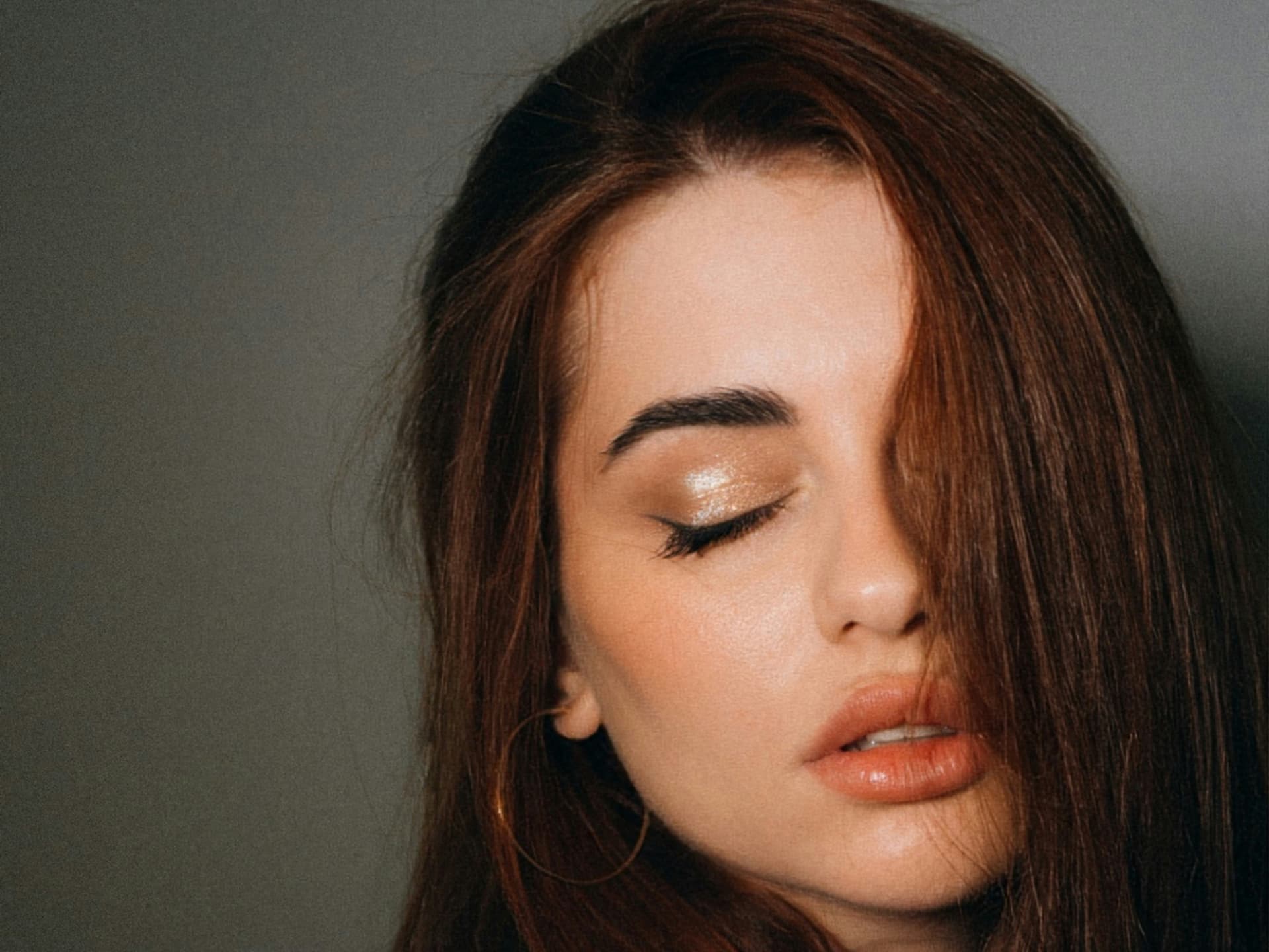 Holographic Eyes Make-up-Trend Holographic Eyes Make-up-Trend