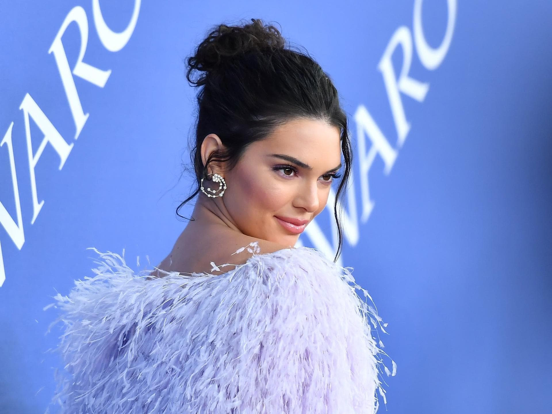 Festliche Frisuren: Die 20 schönsten Looks, die gerade viral gehen