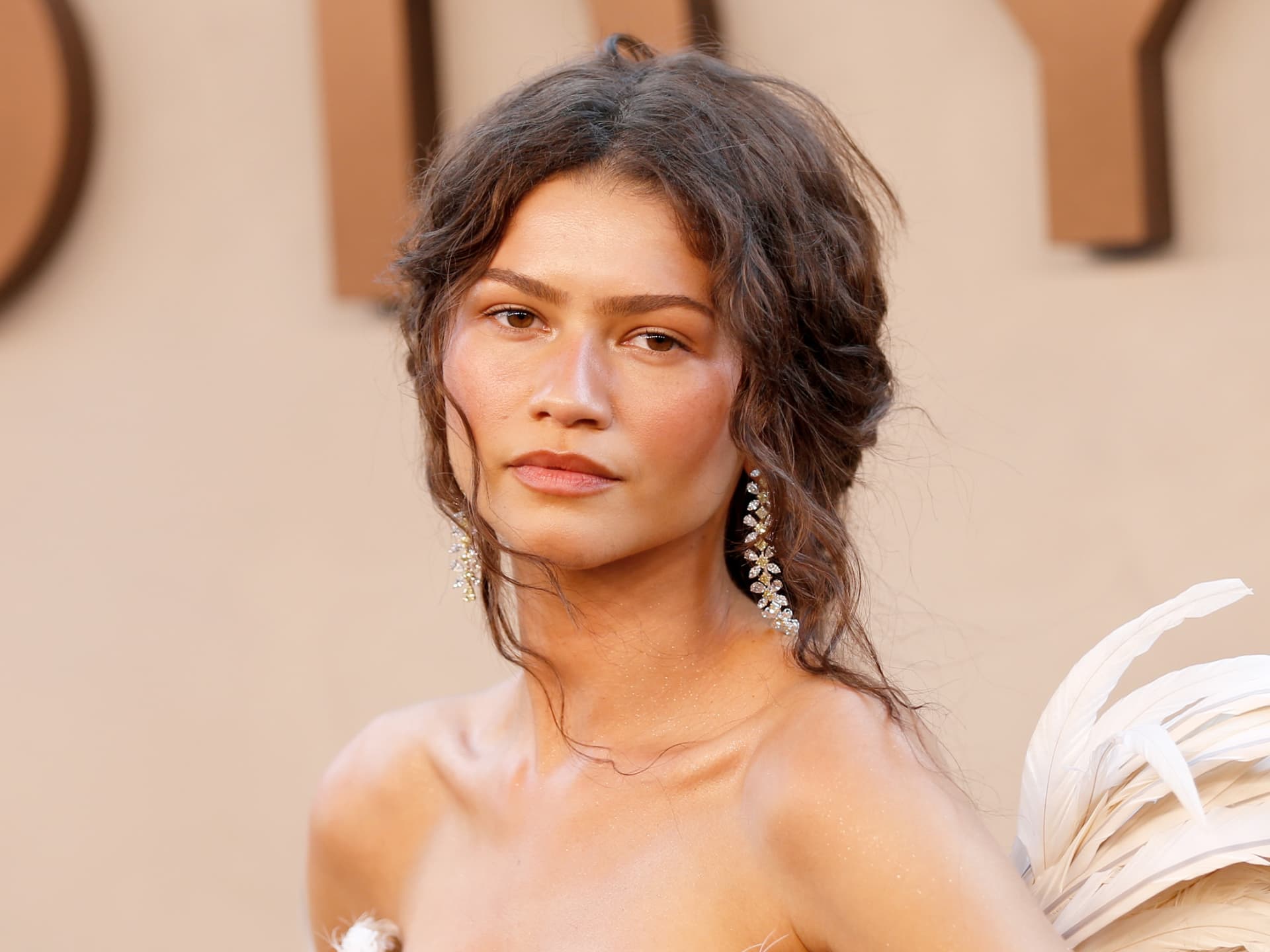 Zendaya mit Ethereal Brows
