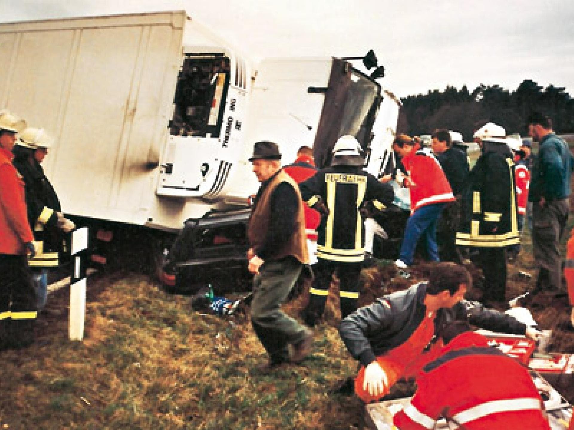 ein-lkw-rammt-christines-wagen-bild-privat-520x300-314637-314619.jpg