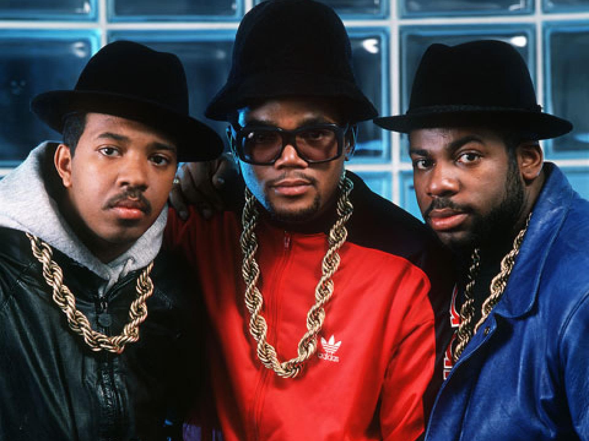 run-dmc-480-2037385.jpg