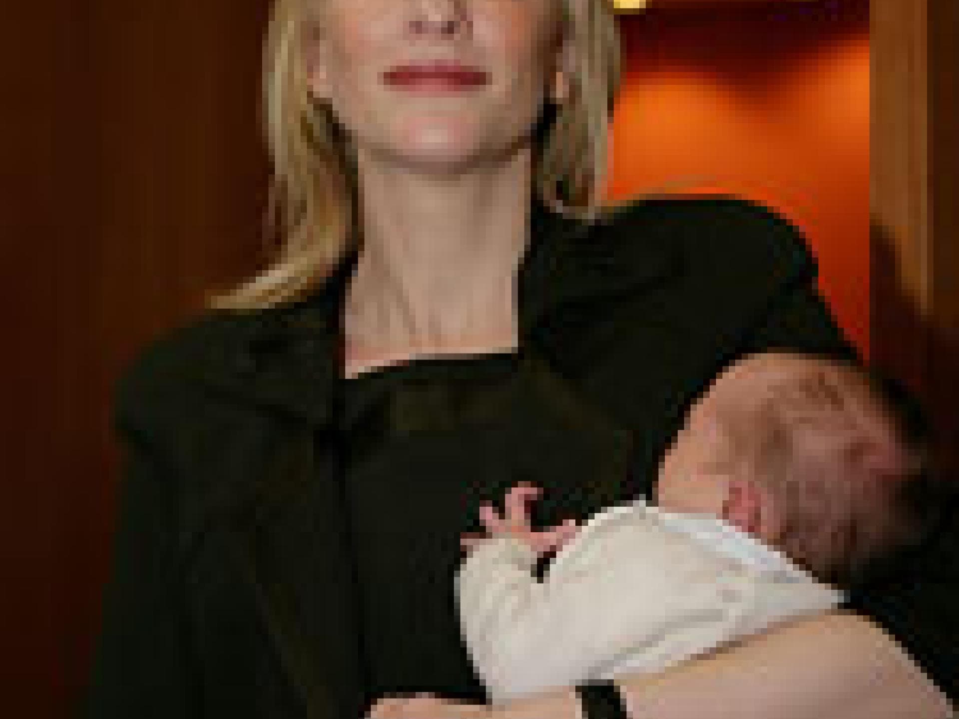 cate-blanchett-zeigt-ihr-baby-ignatius-martin-150x150-bild-1-37422.jpg cate-blanchett-zeigt-ihr-baby-ignatius-martin-150x150-bild-1-37422.jpg