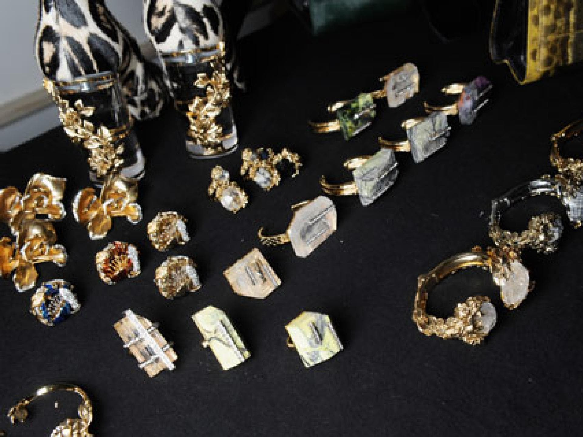 cavalli-fall-2015-accessoires-480-2031662.jpg