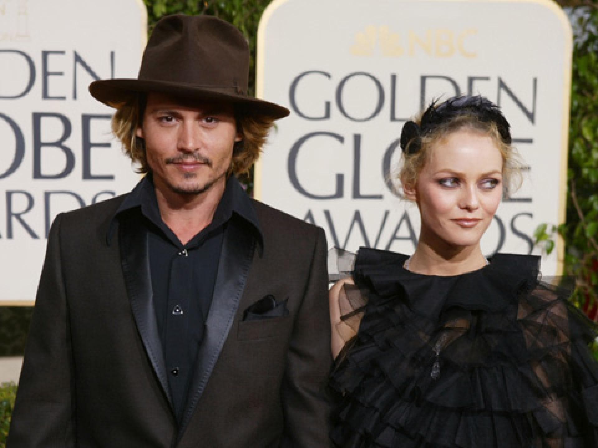 johnny-depp-und-vanessa-paradis-2004-2025211.jpg