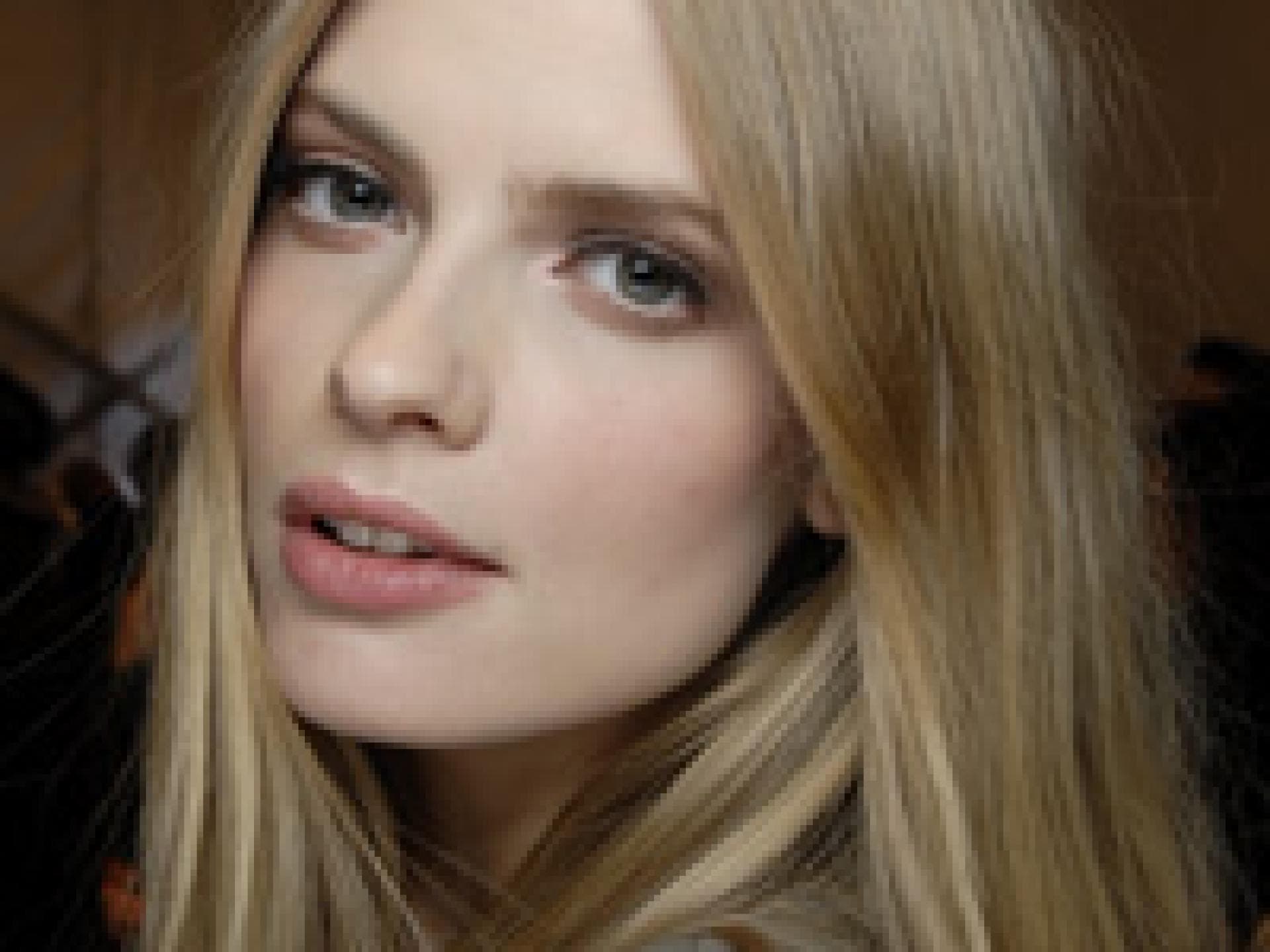 julia-stegner-200x200-bild-2-15733.jpg julia-stegner-200x200-bild-2-15733.jpg