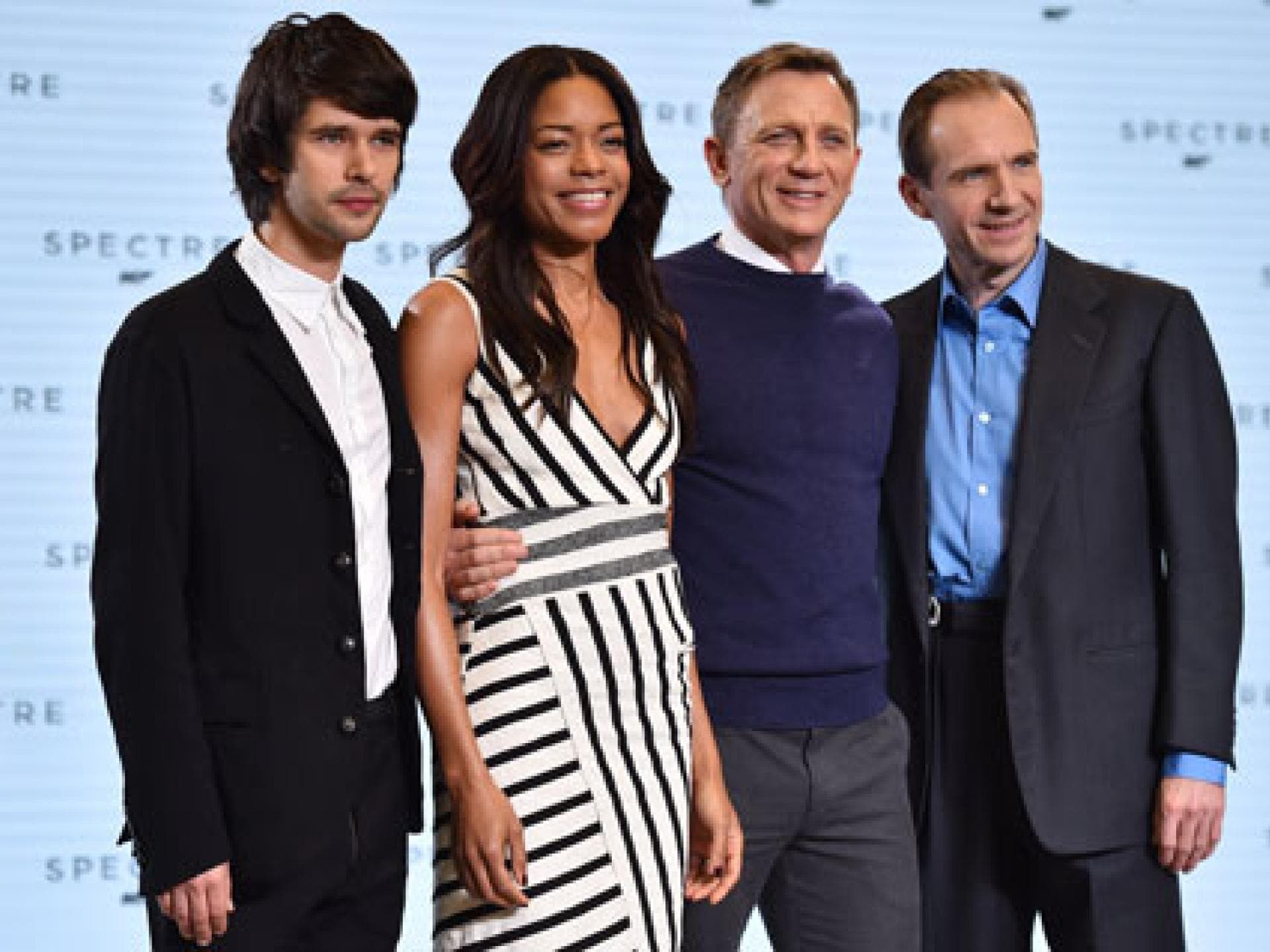 ben-wishaw-naomi-harris-daniel-craig-ralph-fiennes-480-2009806.jpg