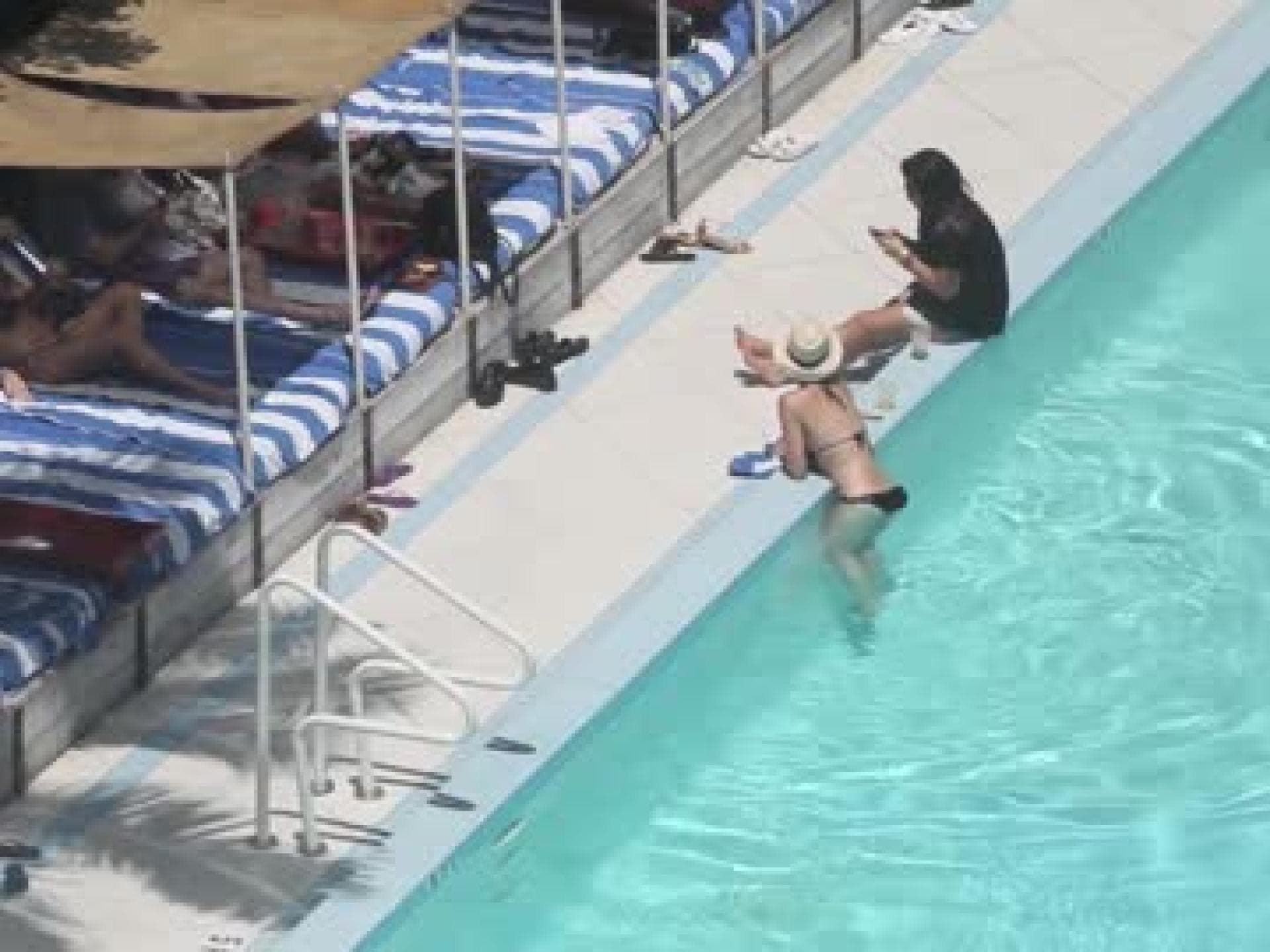 katy-perry-zeigt-ihren-bikini-body-480x270-1636467.jpg