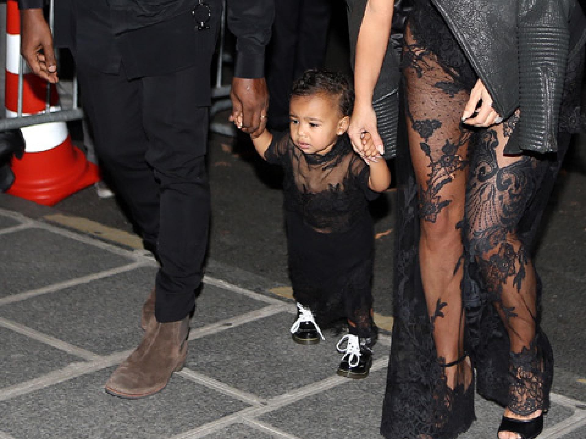 kardashian-wests-paris-fashion-week-1992308.jpg