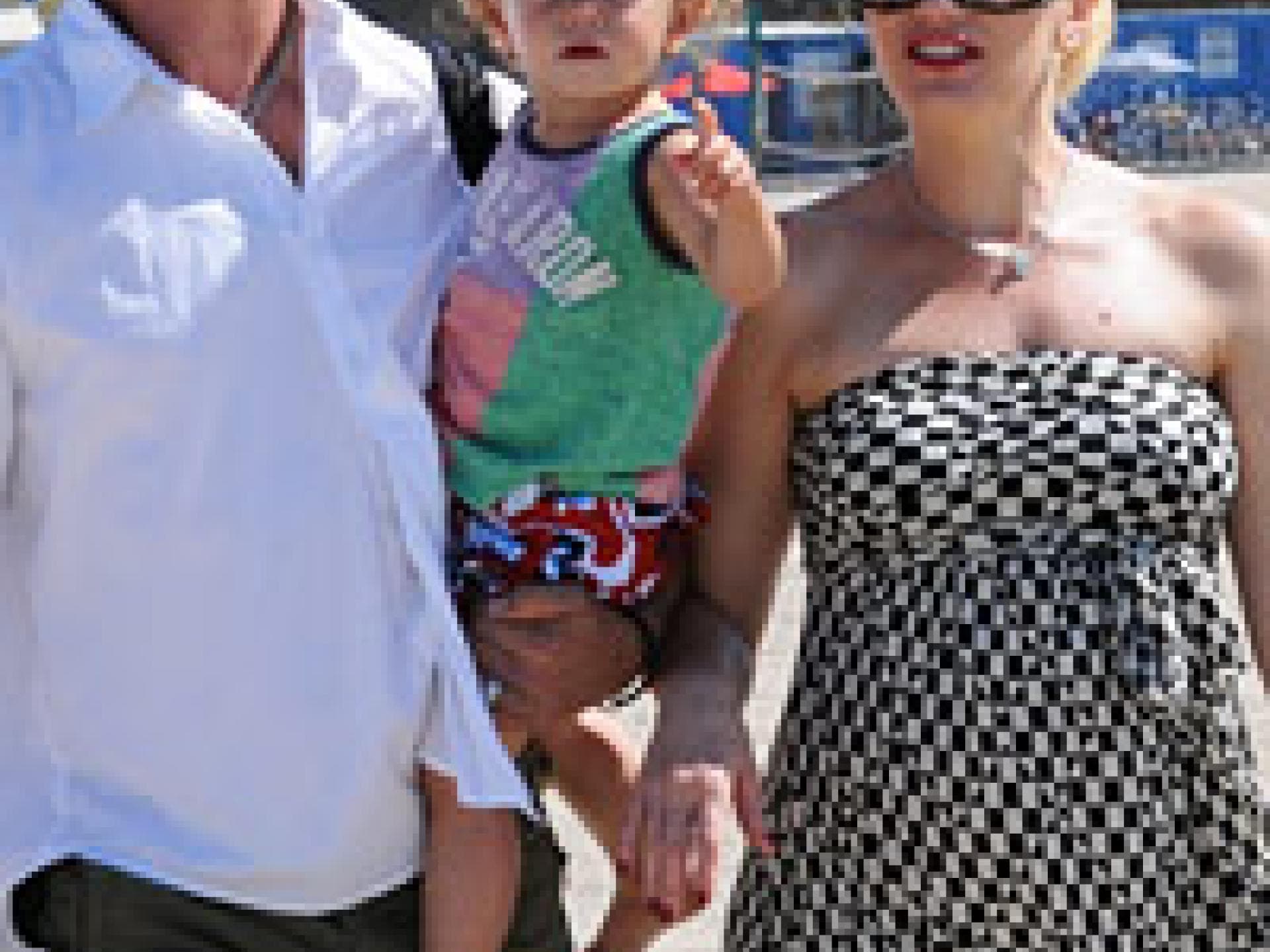 gwen-stefani-bringt-ihren-zweiten-sohn-zur-welt-200x300-151705.jpg gwen-stefani-bringt-ihren-zweiten-sohn-zur-welt-200x300-151705.jpg