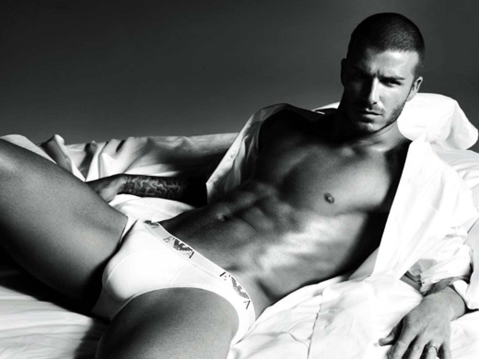 david-beckham-fuer-armani-fast-nackt-520x400-18131.jpg david-beckham-fuer-armani-fast-nackt-520x400-18131.jpg