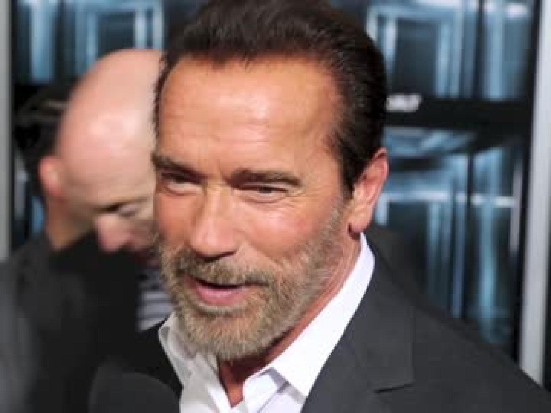 arnold-schwarzenegger-sexsuechtig-480x270-1873309.jpg