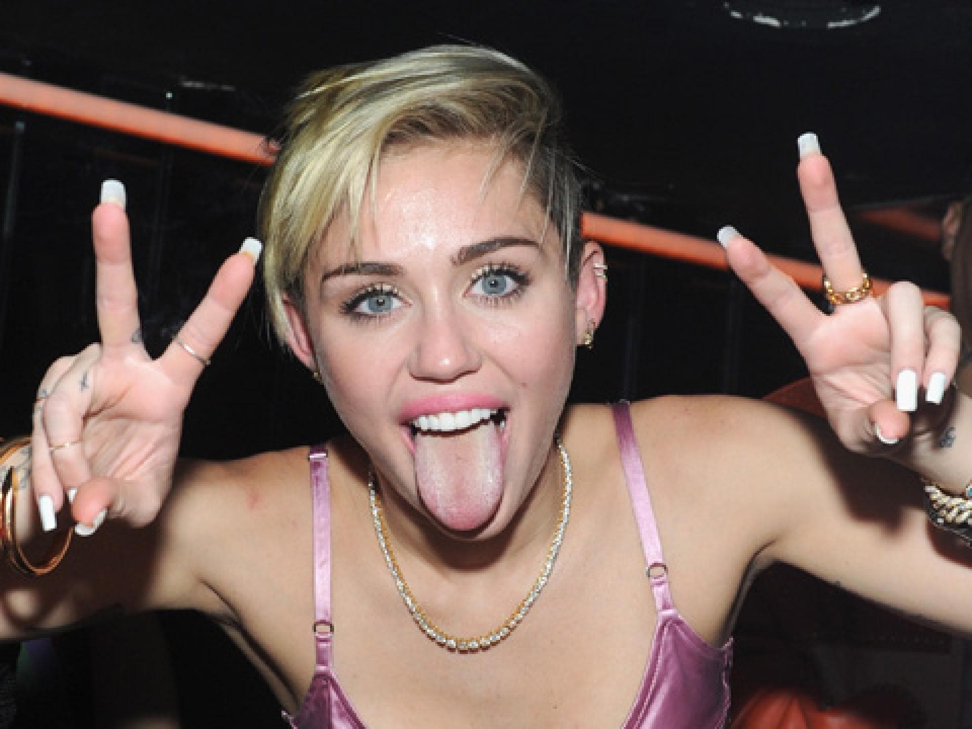 miley-cyrus-wetten-dass-1871115.jpg