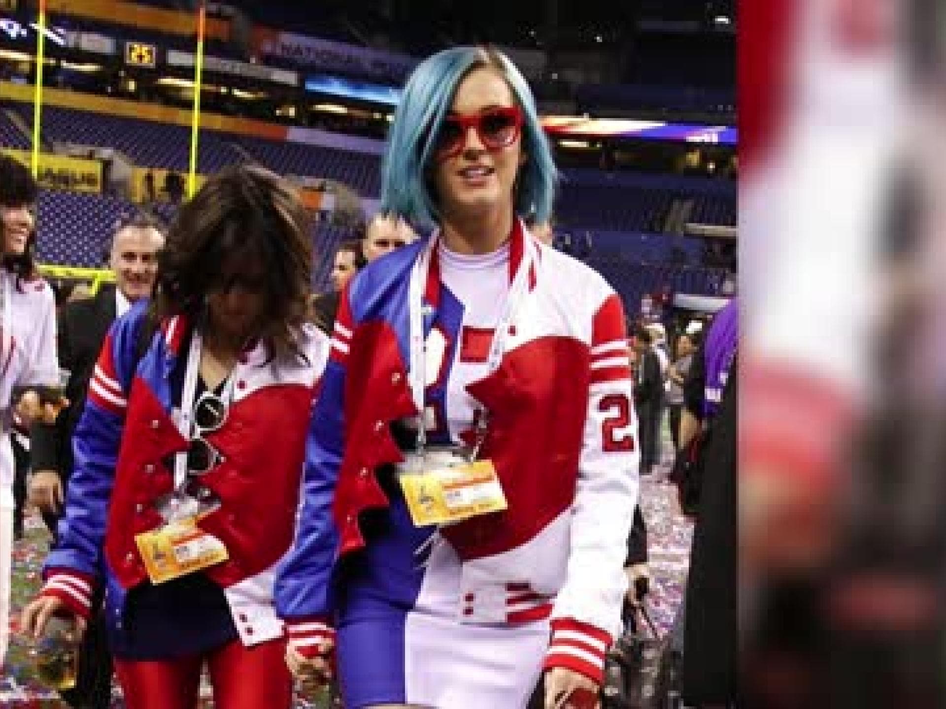katy-perry-beim-superbowl-480x270-1529628.jpg