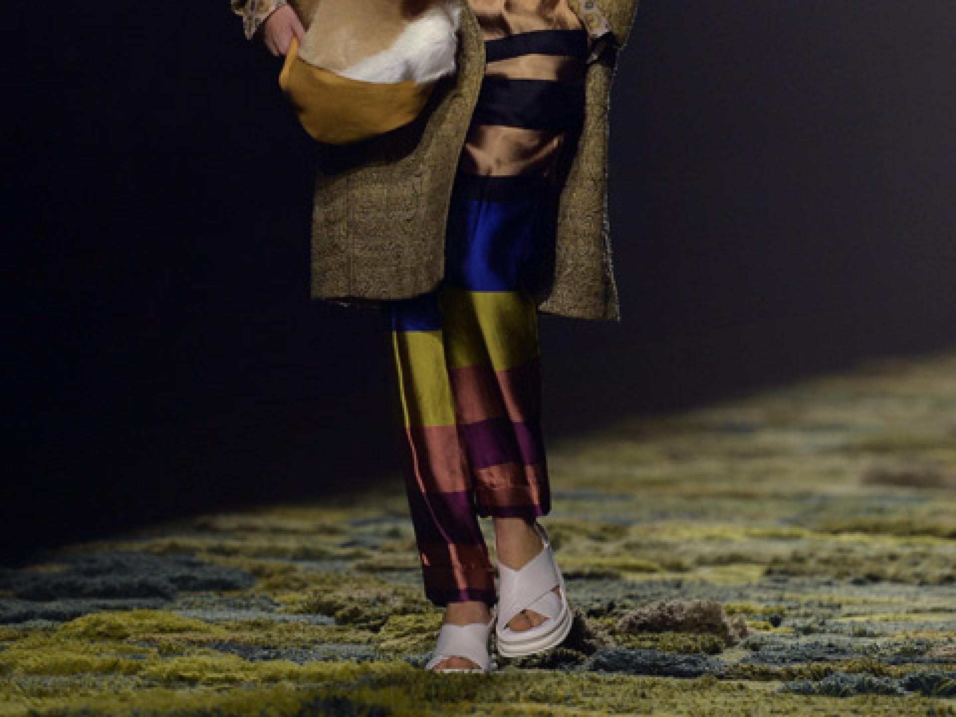 dries-van-noten-mantel-1988679.jpg